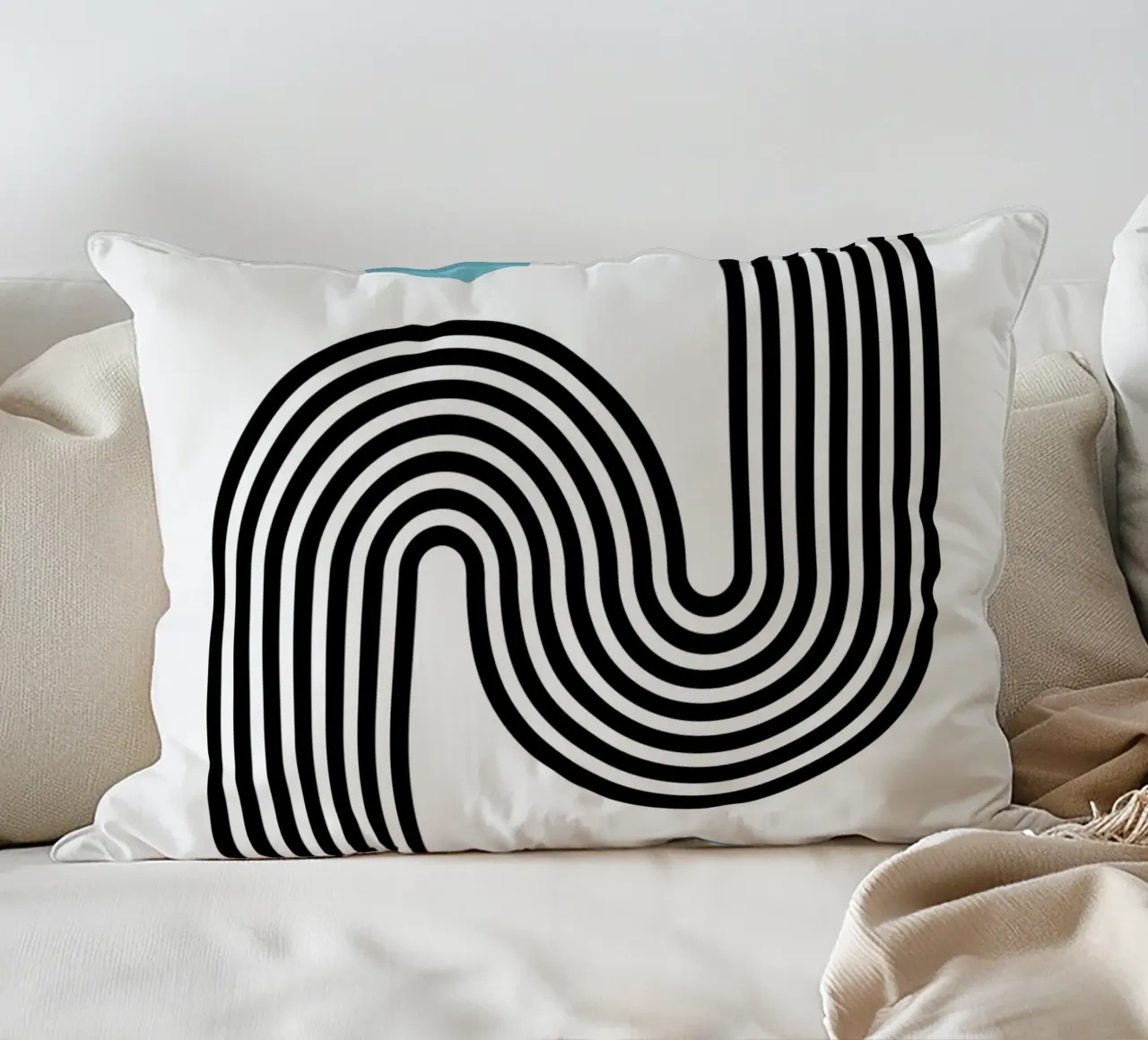 Minimaler Linienfluss - Retro Grafik Kissen von Casa Calm