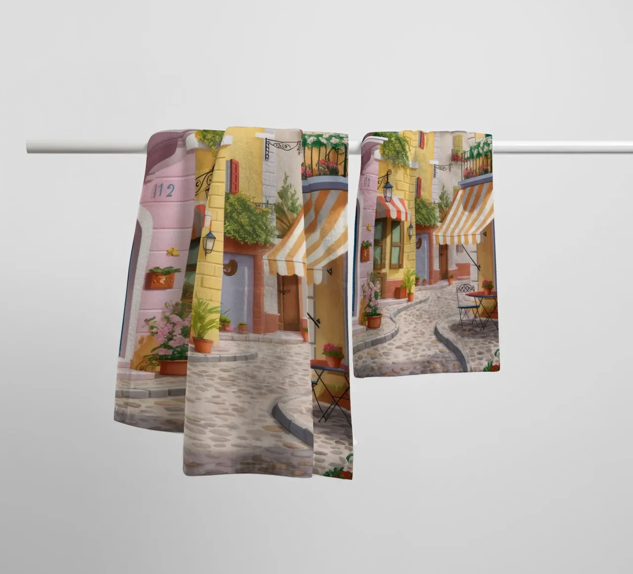Zonovergoten steegje charme badhanddoek van Silk Palette