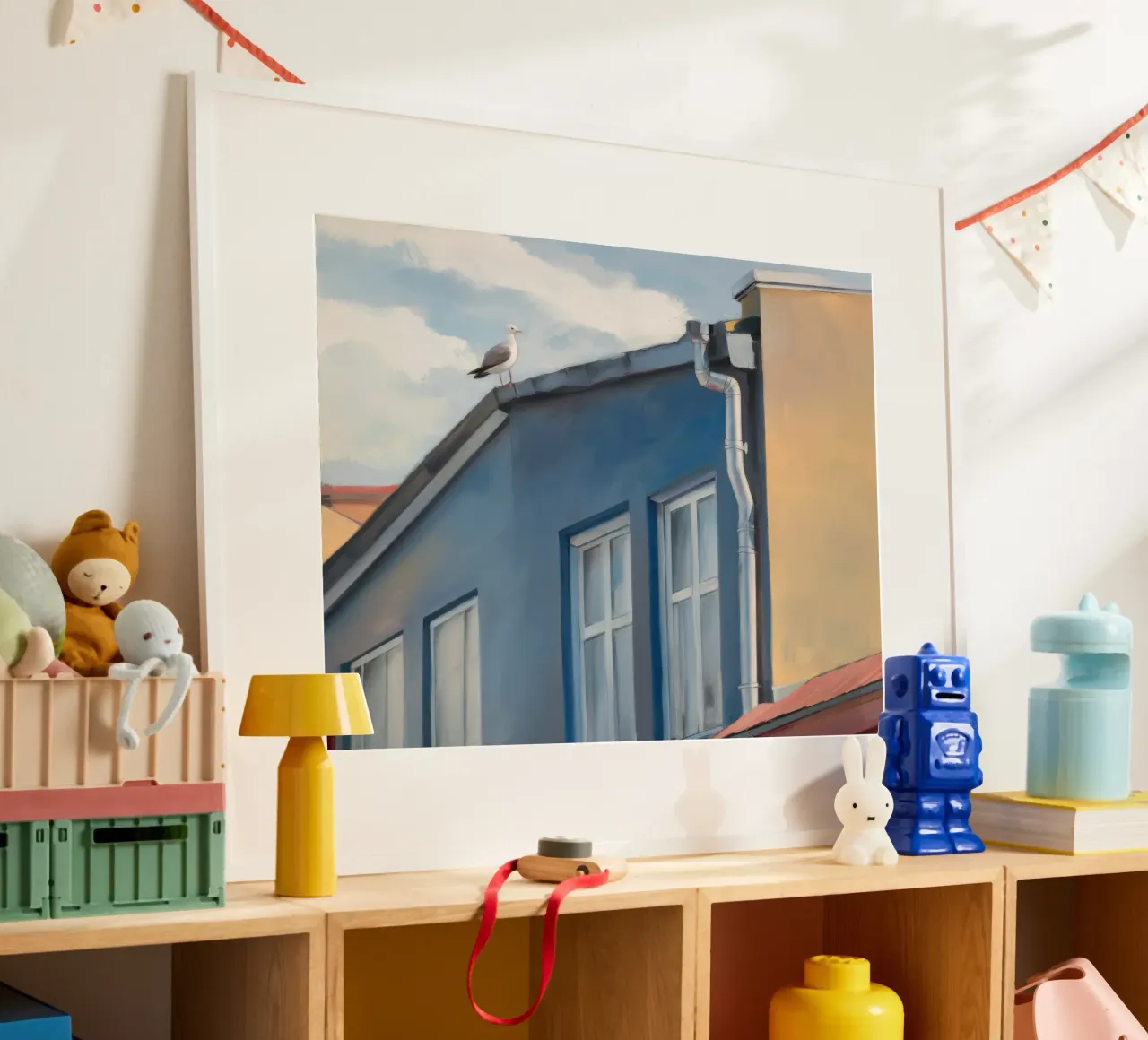 Contemplazione della parete cerulea poster con telaio in legno da Opal Strokes