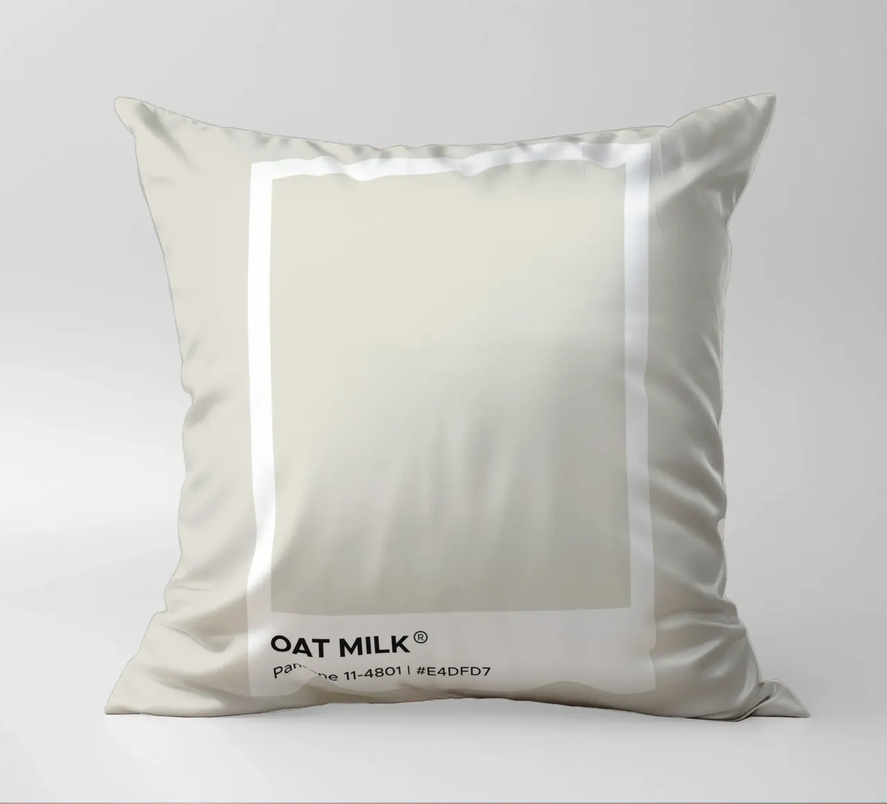 Latte d'avena Pantone cuscino da Paigaam Studio