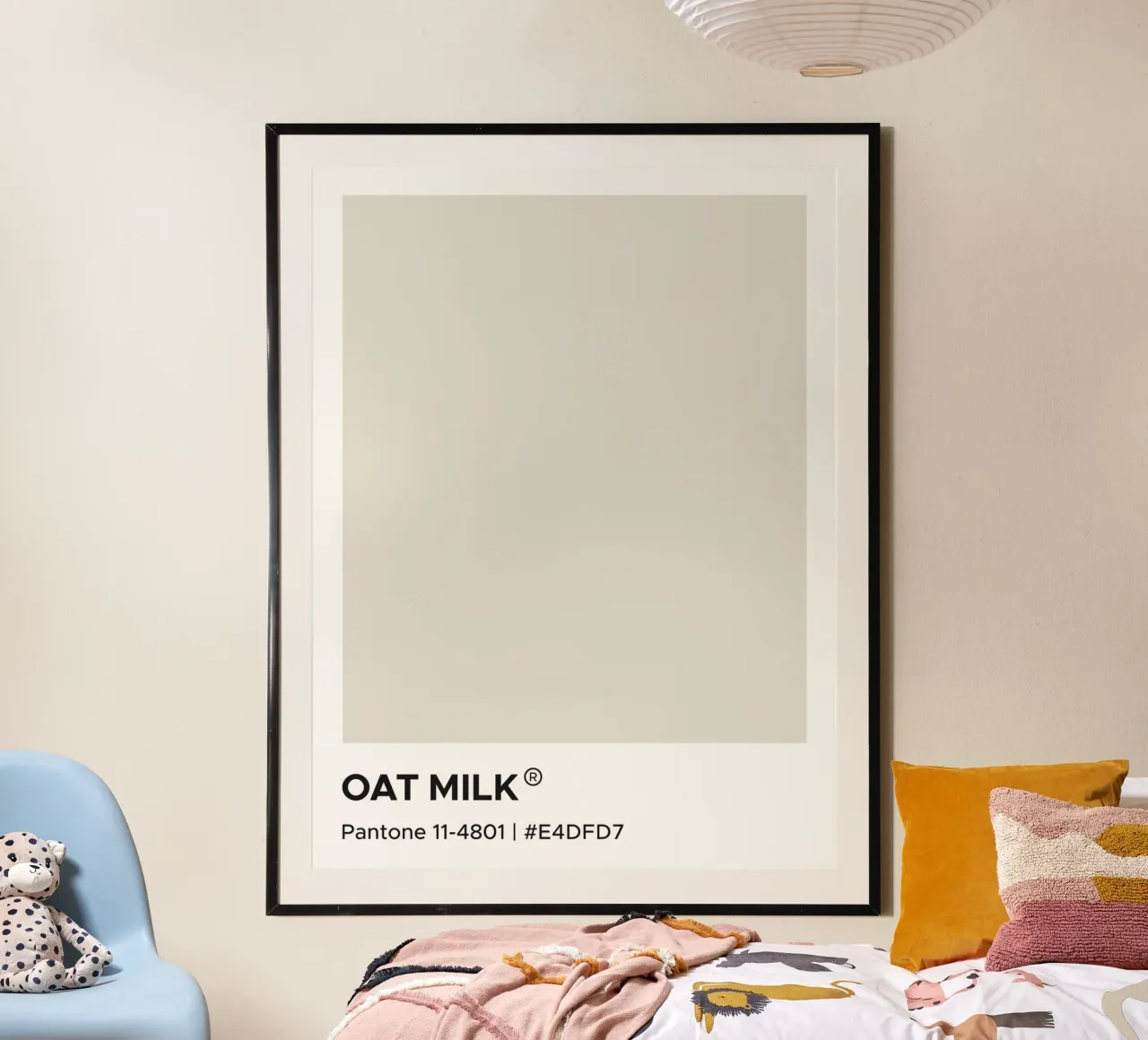 Latte d'avena Pantone poster con telaio in legno da Paigaam Studio