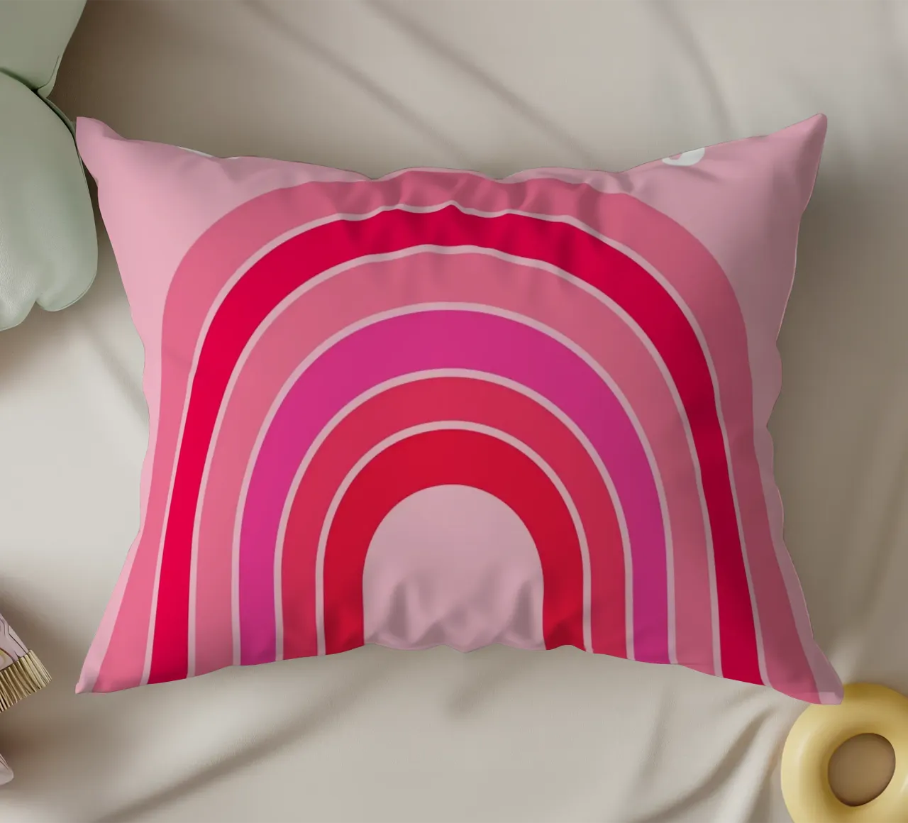 Good Vibes Rosa Grafica arcobaleno retrò con testo scritto a mano cuscino da pdigitalprints