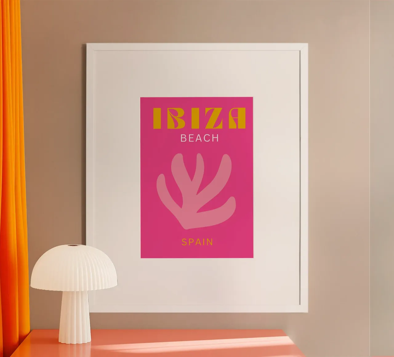 Art de voyage Ibiza Beach avec motif corail en rose et jaune poster de pdigitalprints