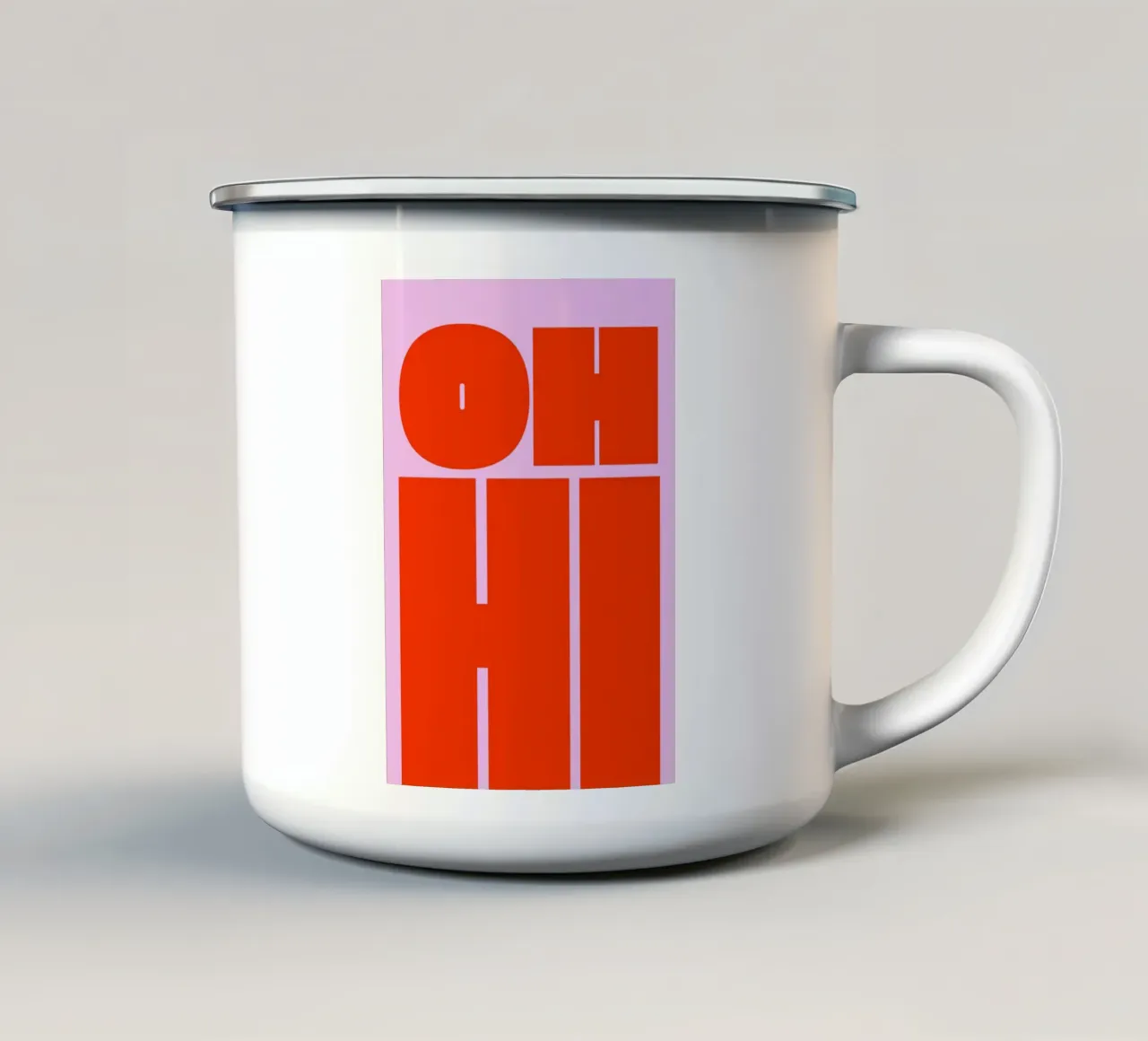 Arte tipografica retrò in grassetto con "OH HI" in rosso su rosa tazza in smalto da pdigitalprints