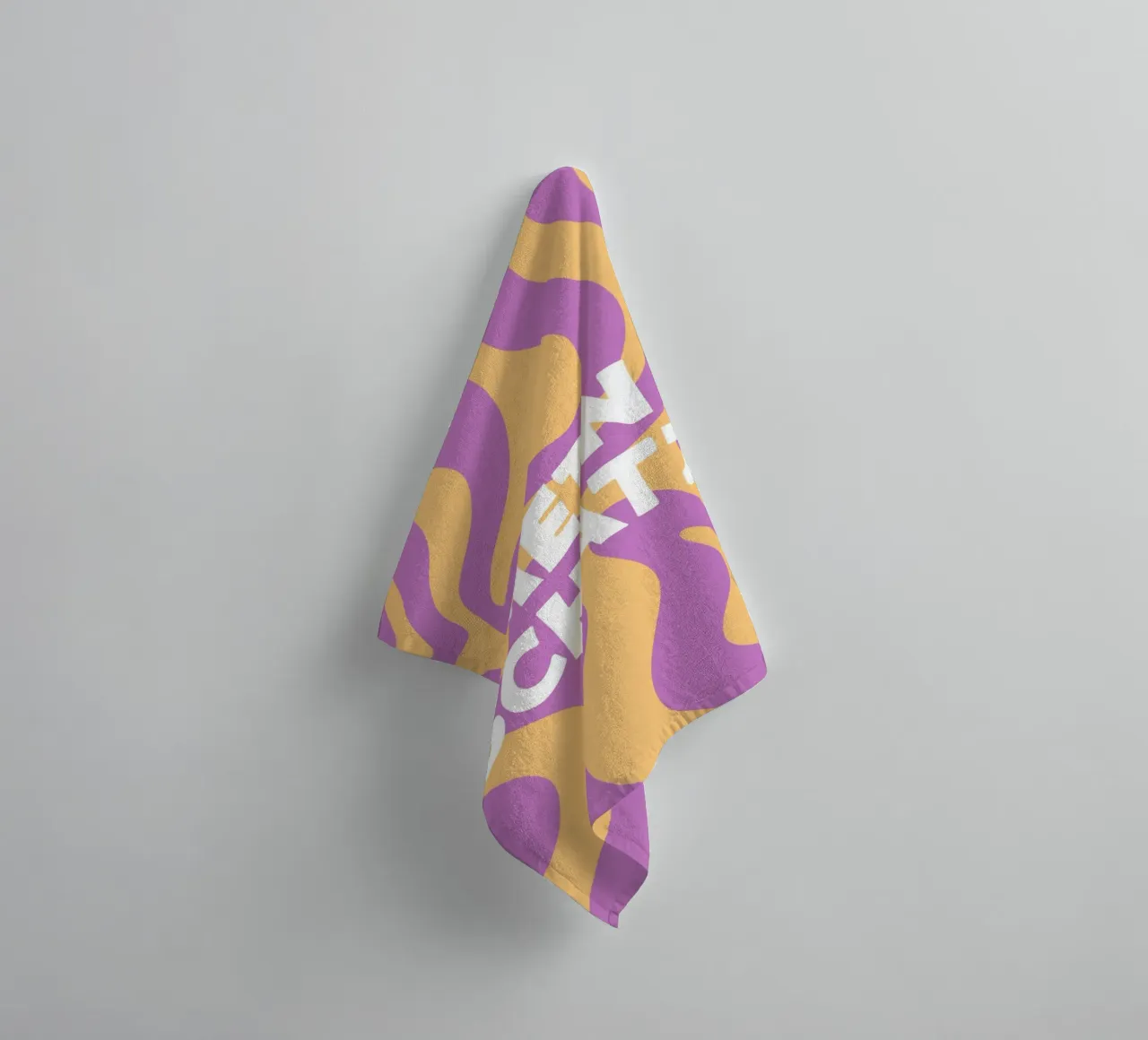 Linea d'onda giallo-viola asciugamano da bagno da MODERN NUANCE