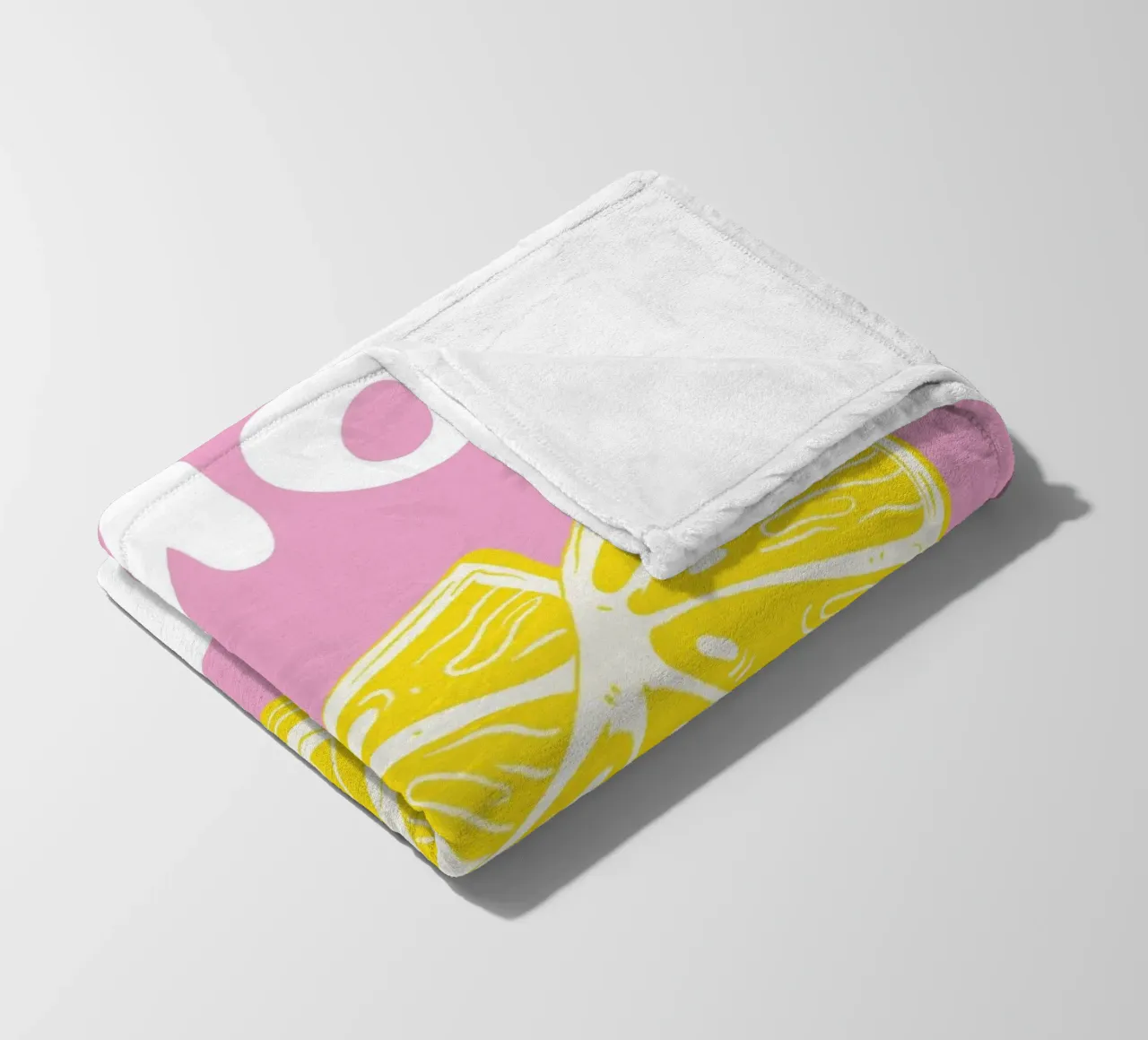 Limoncello Lemon Slice Art Print con rosa y amarillo intenso manta de franela de pdigitalprints