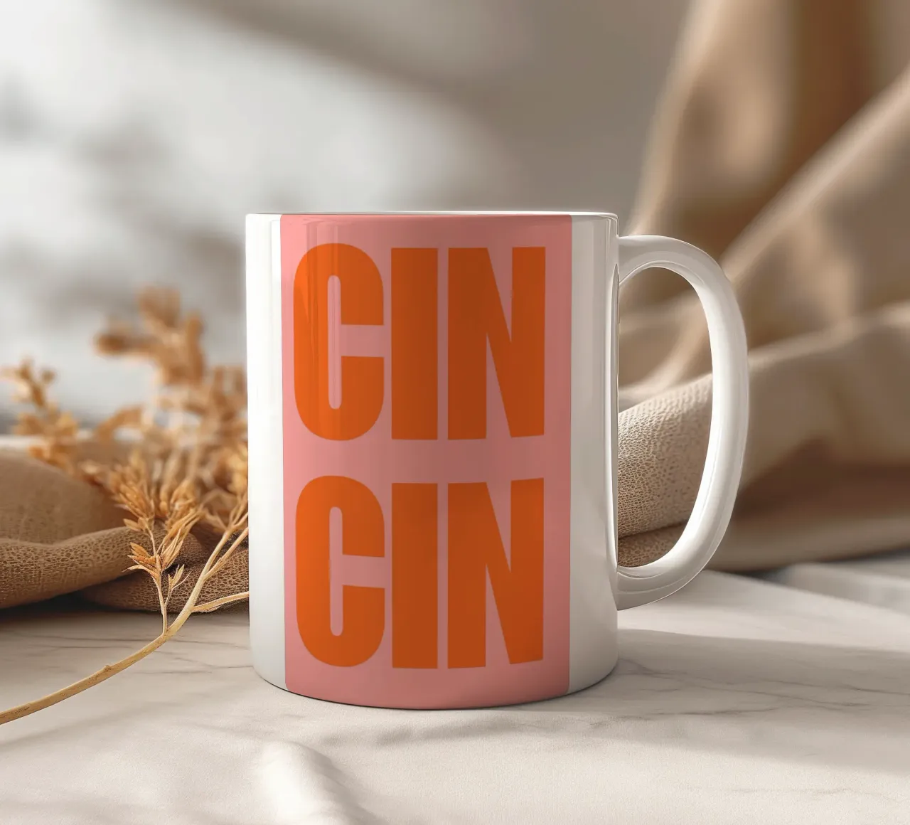 CIN CIN Poster tipografico in grassetto - Testo arancione su rosa tazza in ceramica da pdigitalprints
