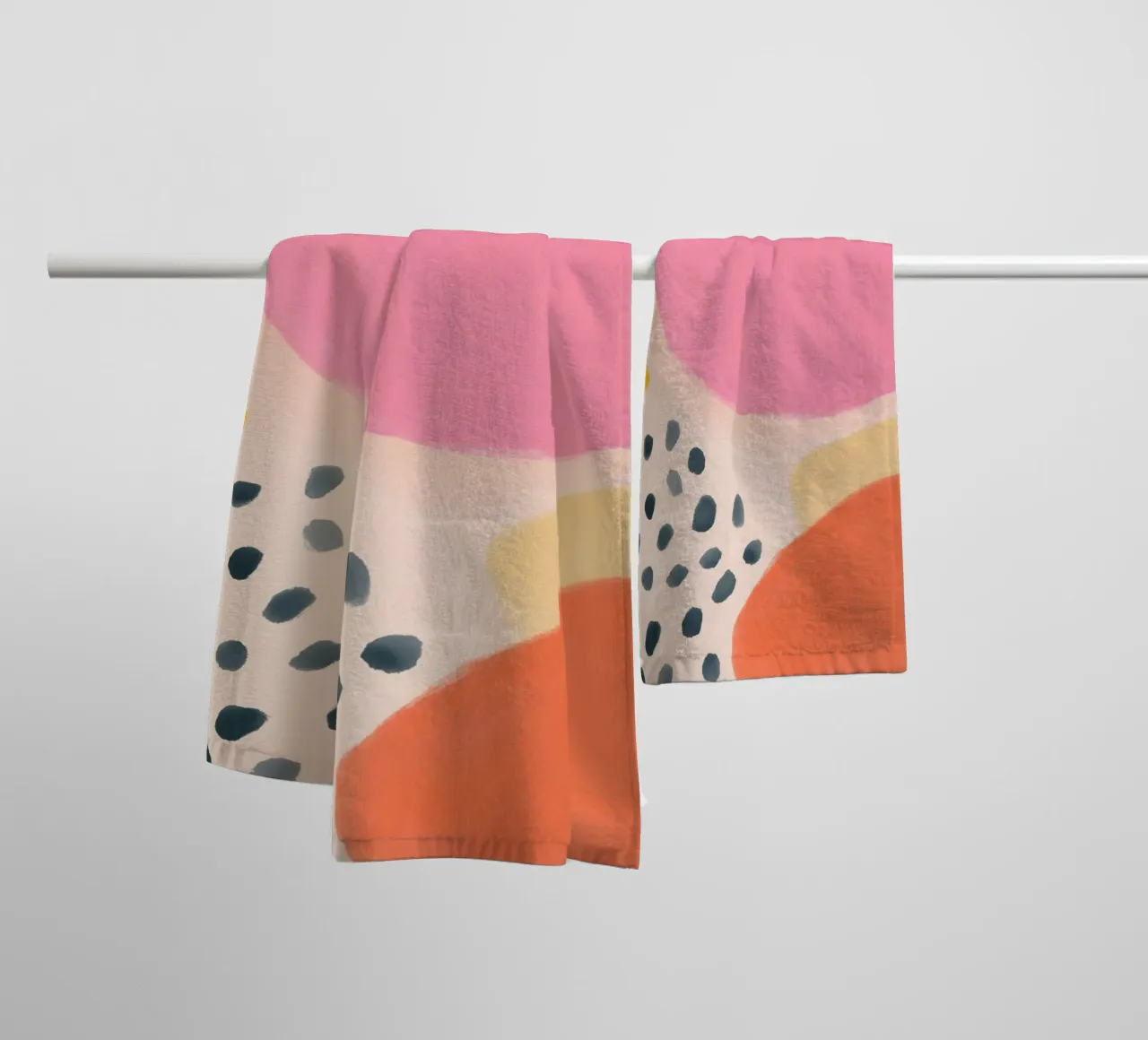 Gioco di colori con i puntini asciugamano da bagno da Carinaprint