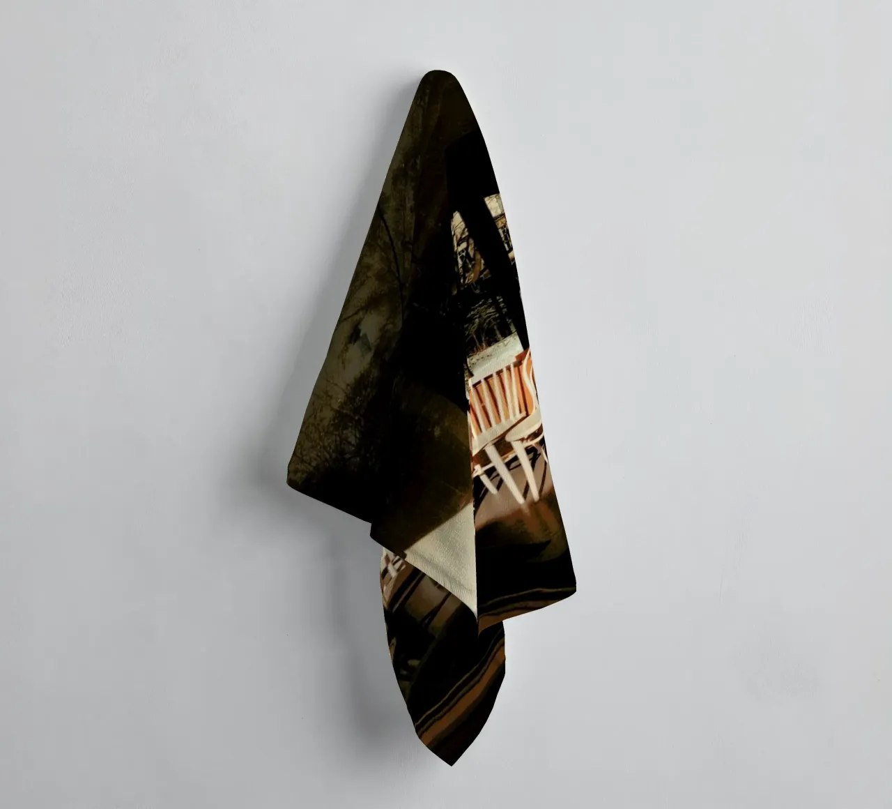 Analog Vibes towel by Sebastian Hilgetag