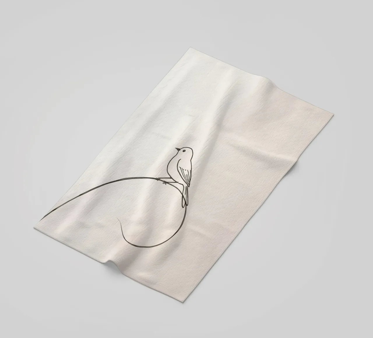 Uccello appollaiato su una linea delicata su uno sfondo chiaro telo mare da DesignDoodle