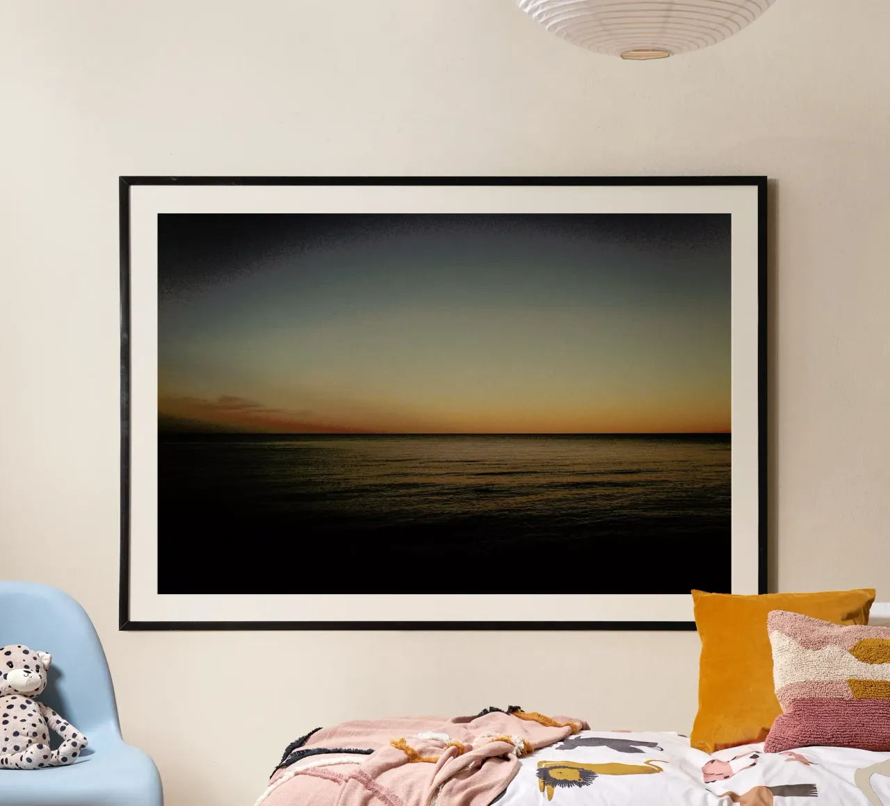 Tase of Sea Sunset II poster con marco de plástico de Philipp Reinhard