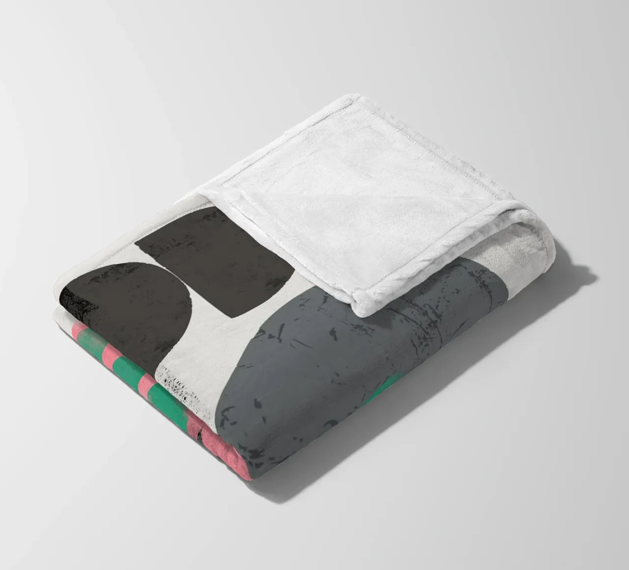 Collage di forme coperta in pile da Little Dean