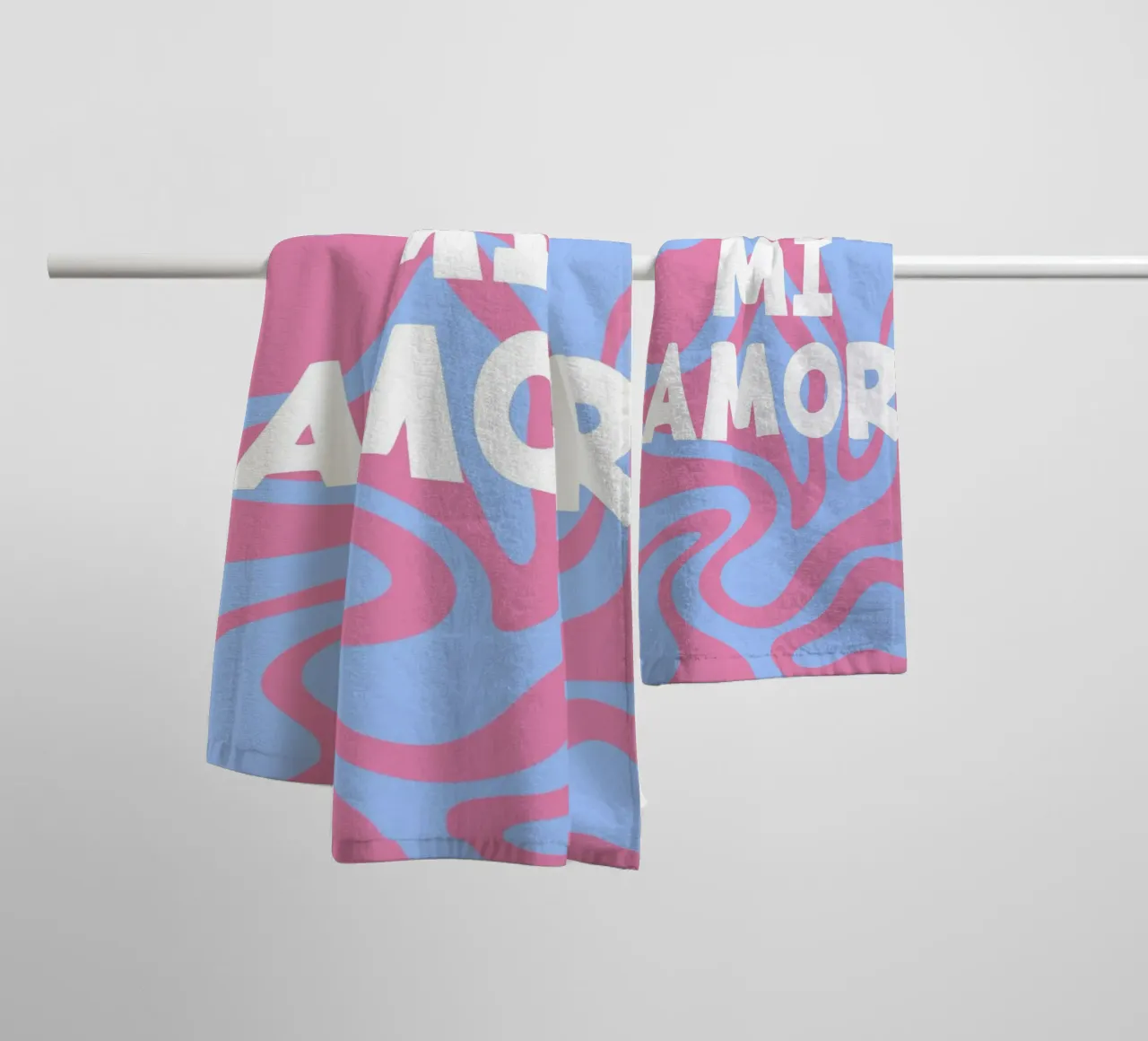 Mi Amor asciugamano da bagno da MODERN NUANCE