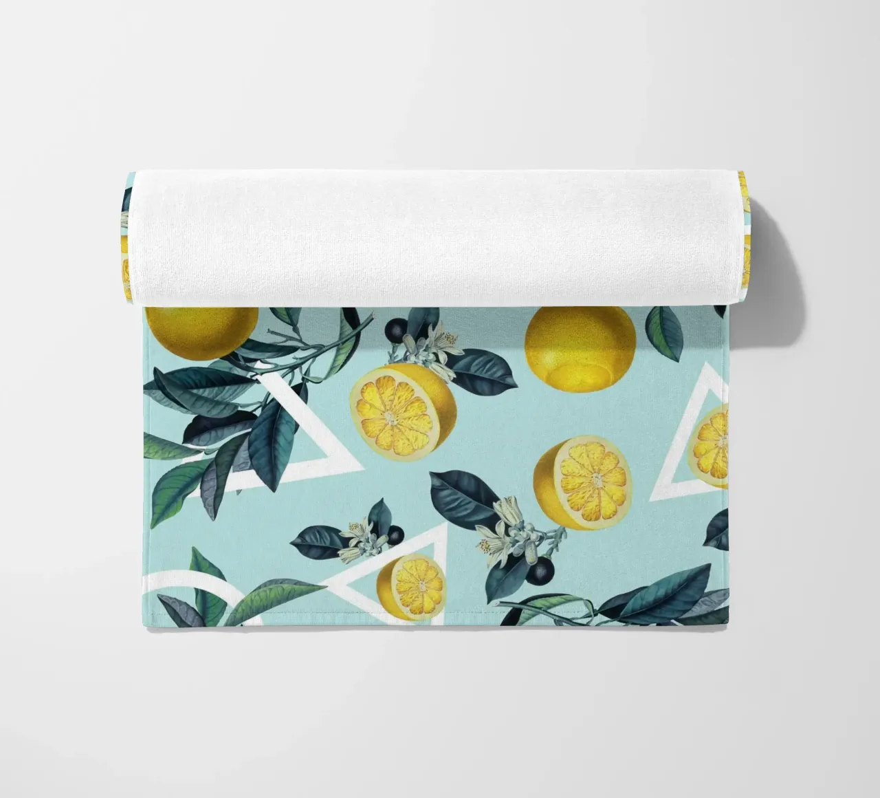 Geometric and Lemon Pattern III Strandtuch von burcukorkmazyurek