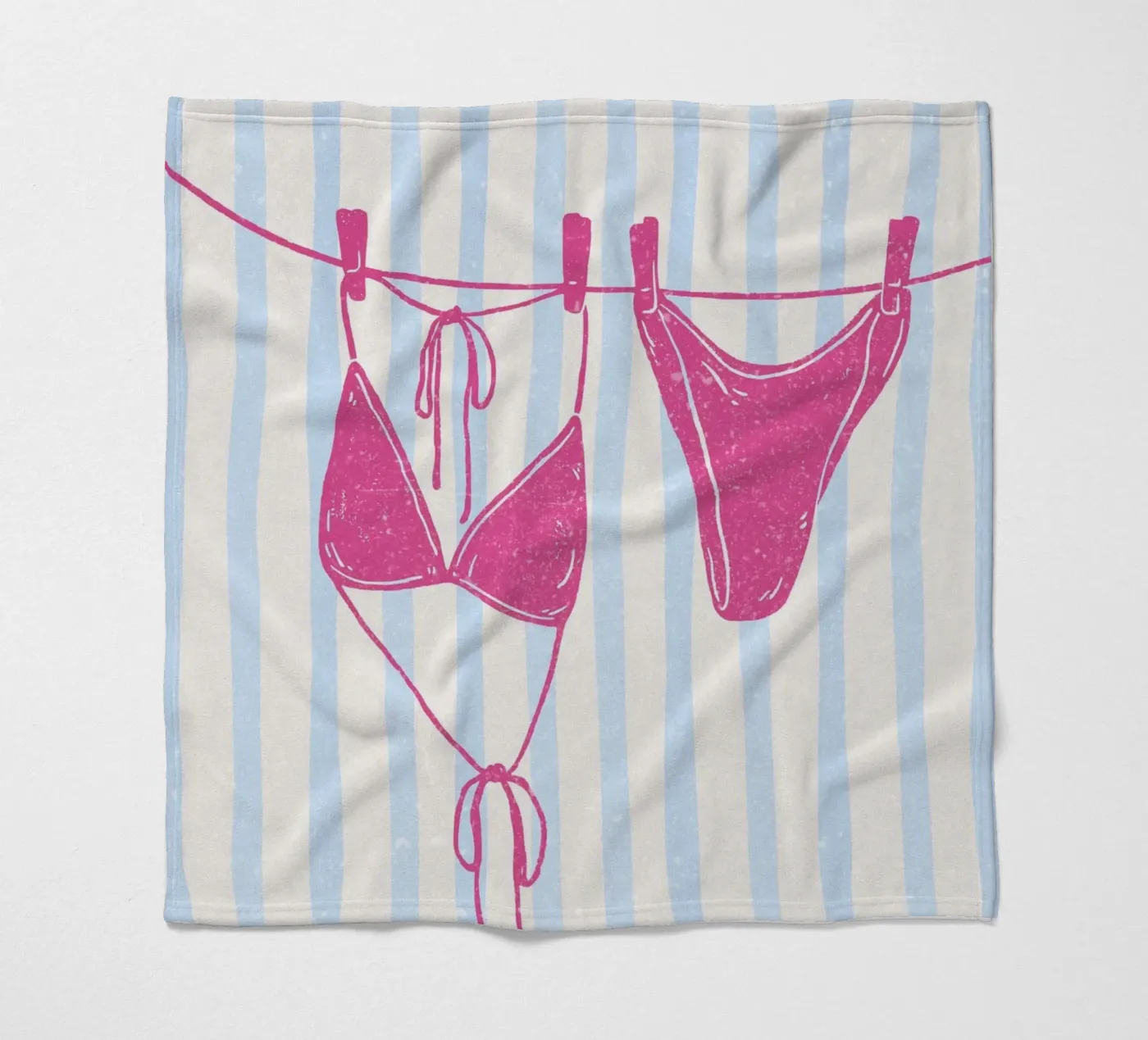 Bikini Fleecedecke von IamHomeStudio