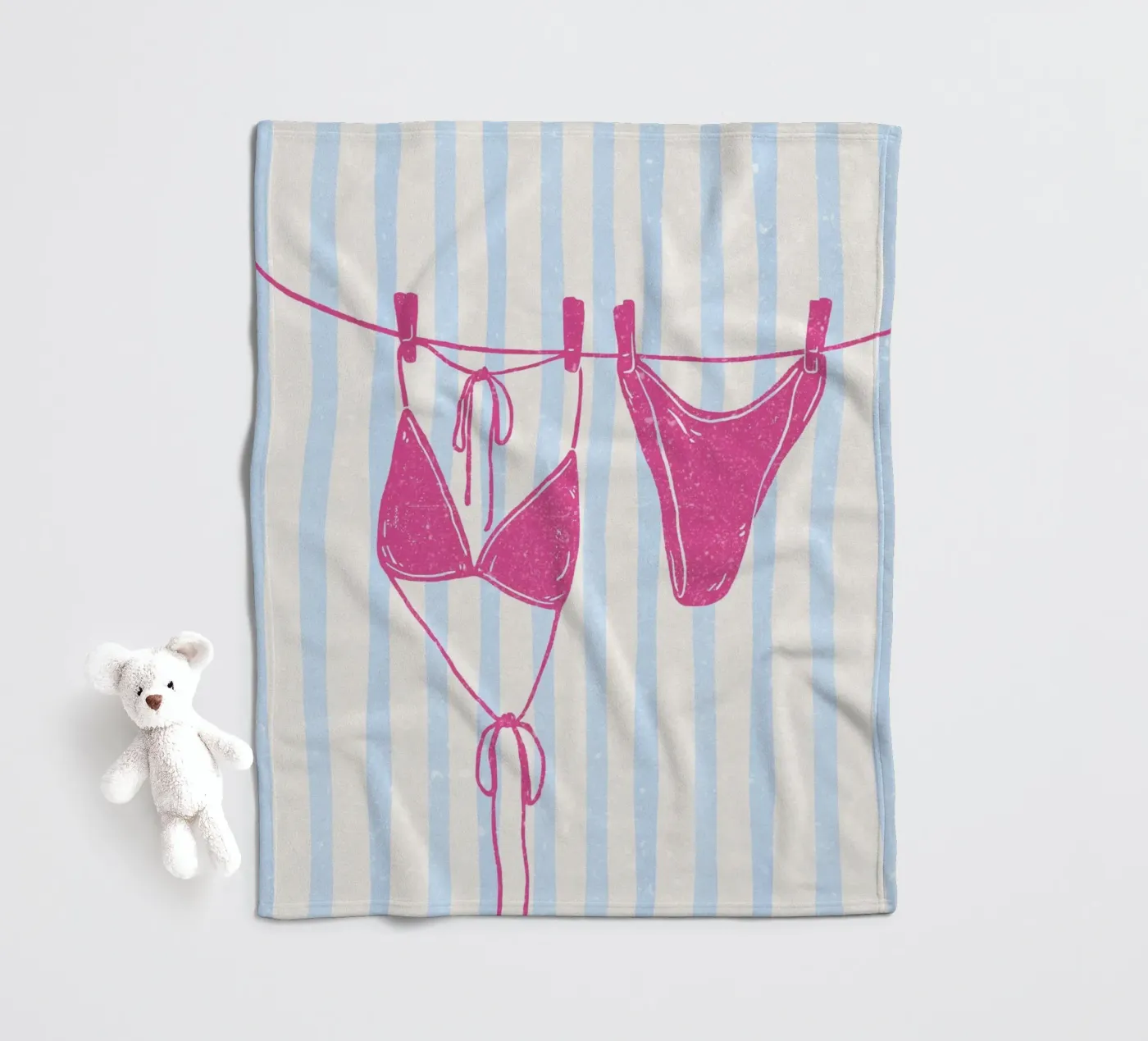 Bikini Fleecedecke von IamHomeStudio