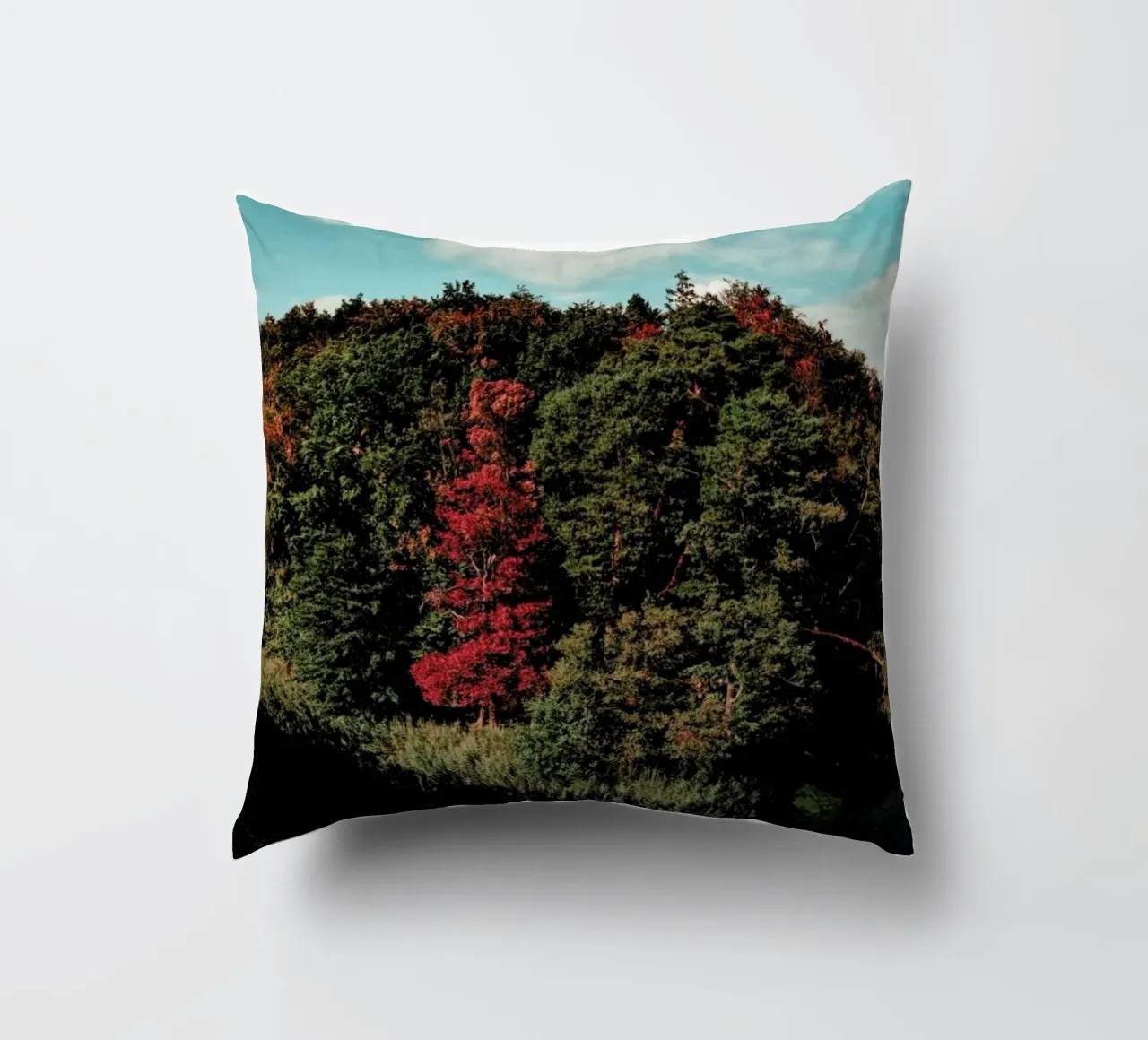 Colorful Forest cuscino da Sebastian Hilgetag