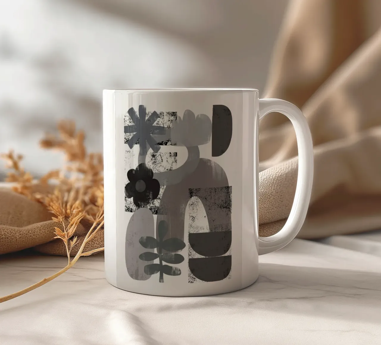 Collage di forme monocromatiche tazza in ceramica da Little Dean