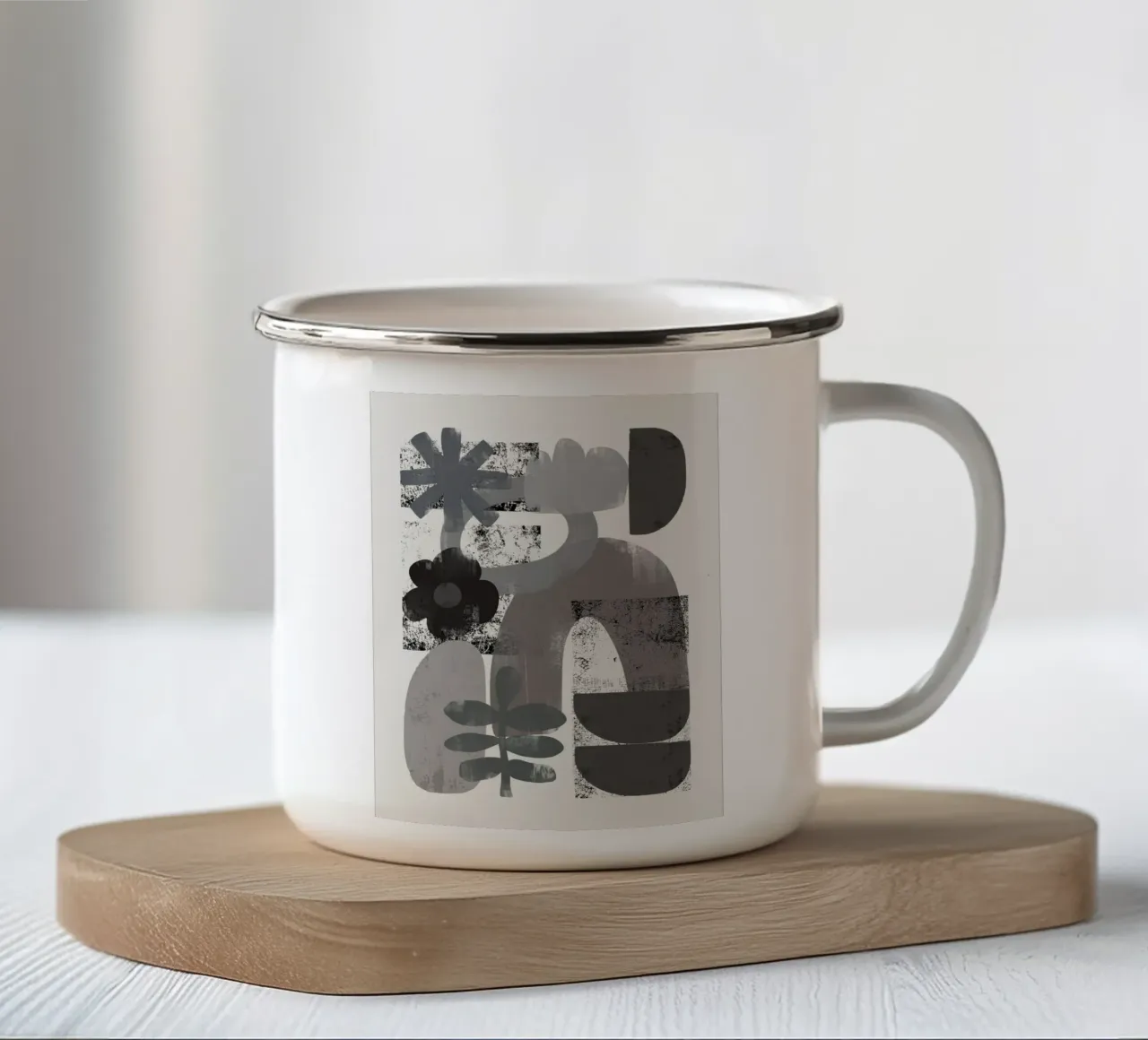 Collage di forme monocromatiche tazza in smalto da Little Dean