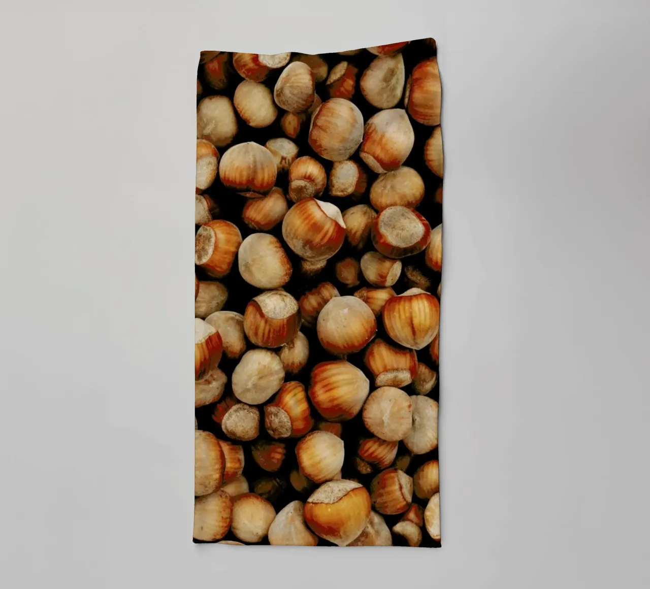 Hazelnuts badhanddoek van Sebastian Hilgetag