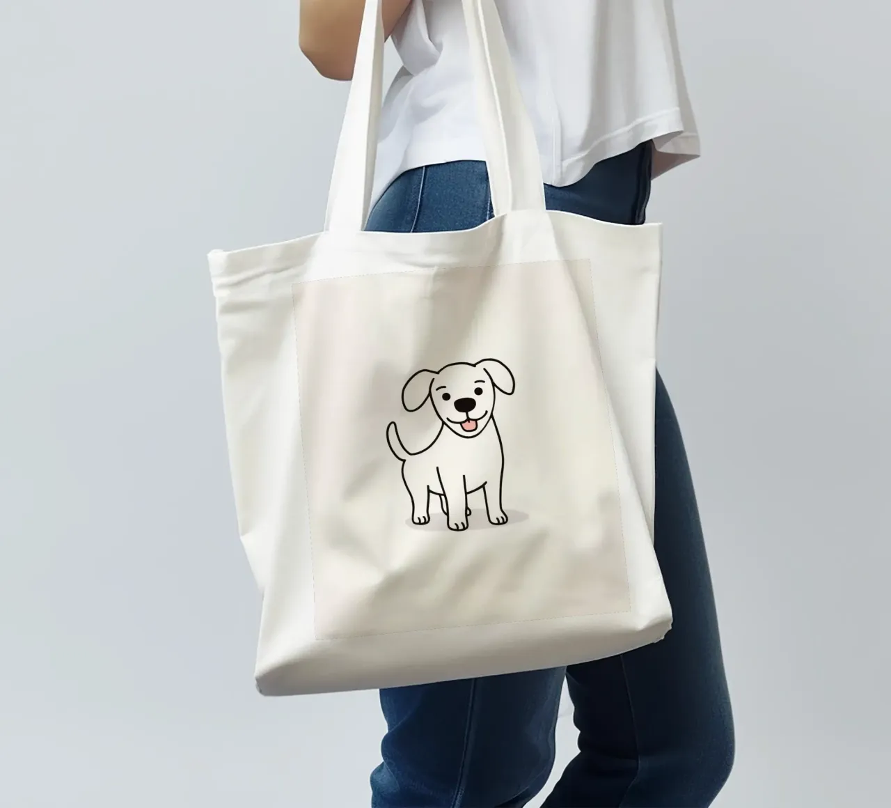 Carino cucciolo bianco in piedi felice su uno sfondo chiaro borsa in juta da DesignDoodle