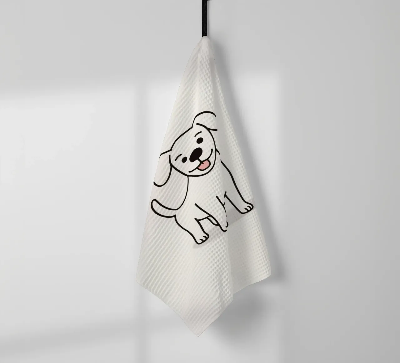 Carino cucciolo bianco in piedi felice su uno sfondo chiaro canovaccio da cucina da DesignDoodle