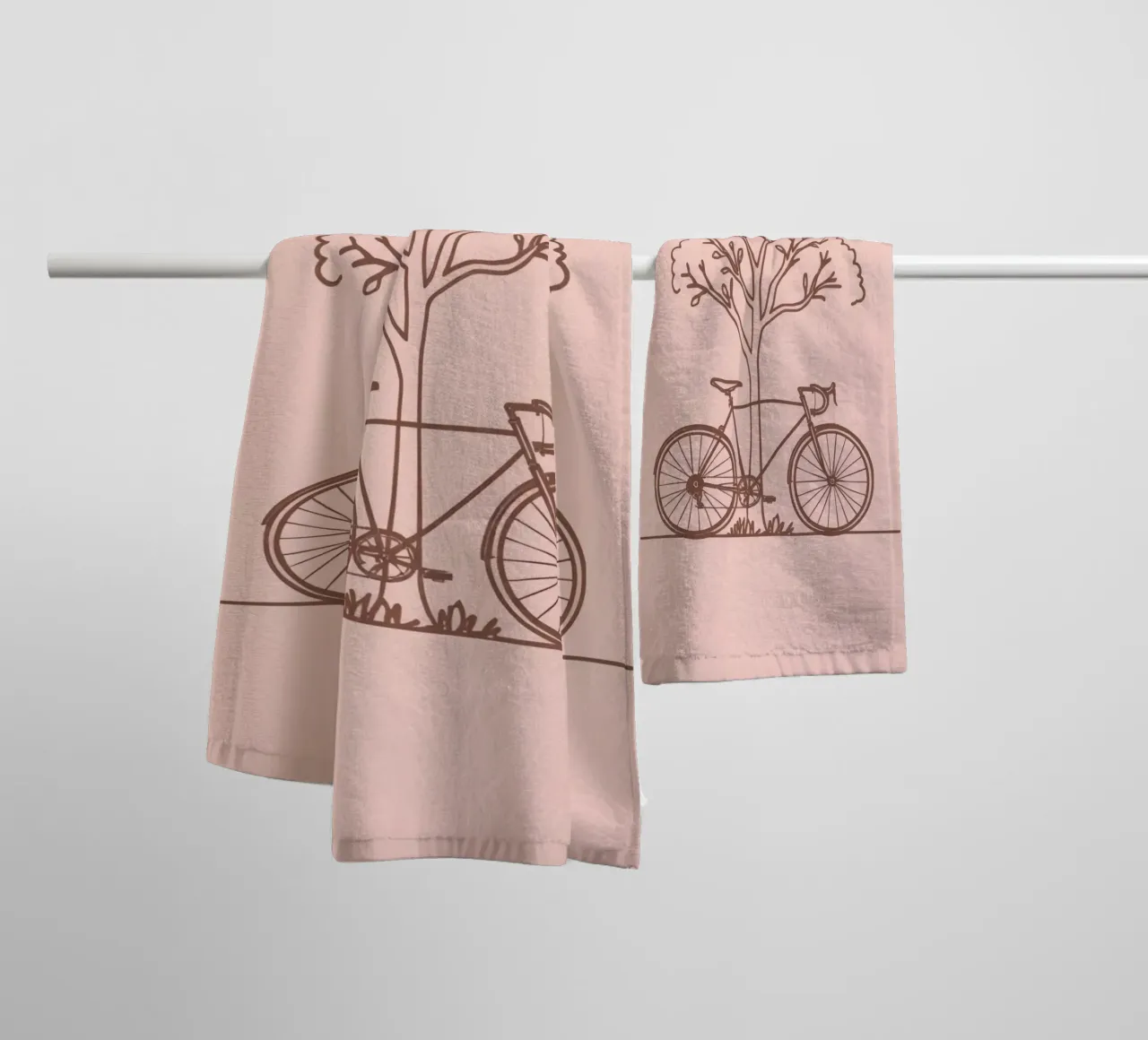 Bicicletta appoggiata ad un albero in un parco dal design semplice asciugamano da bagno da DesignDoodle