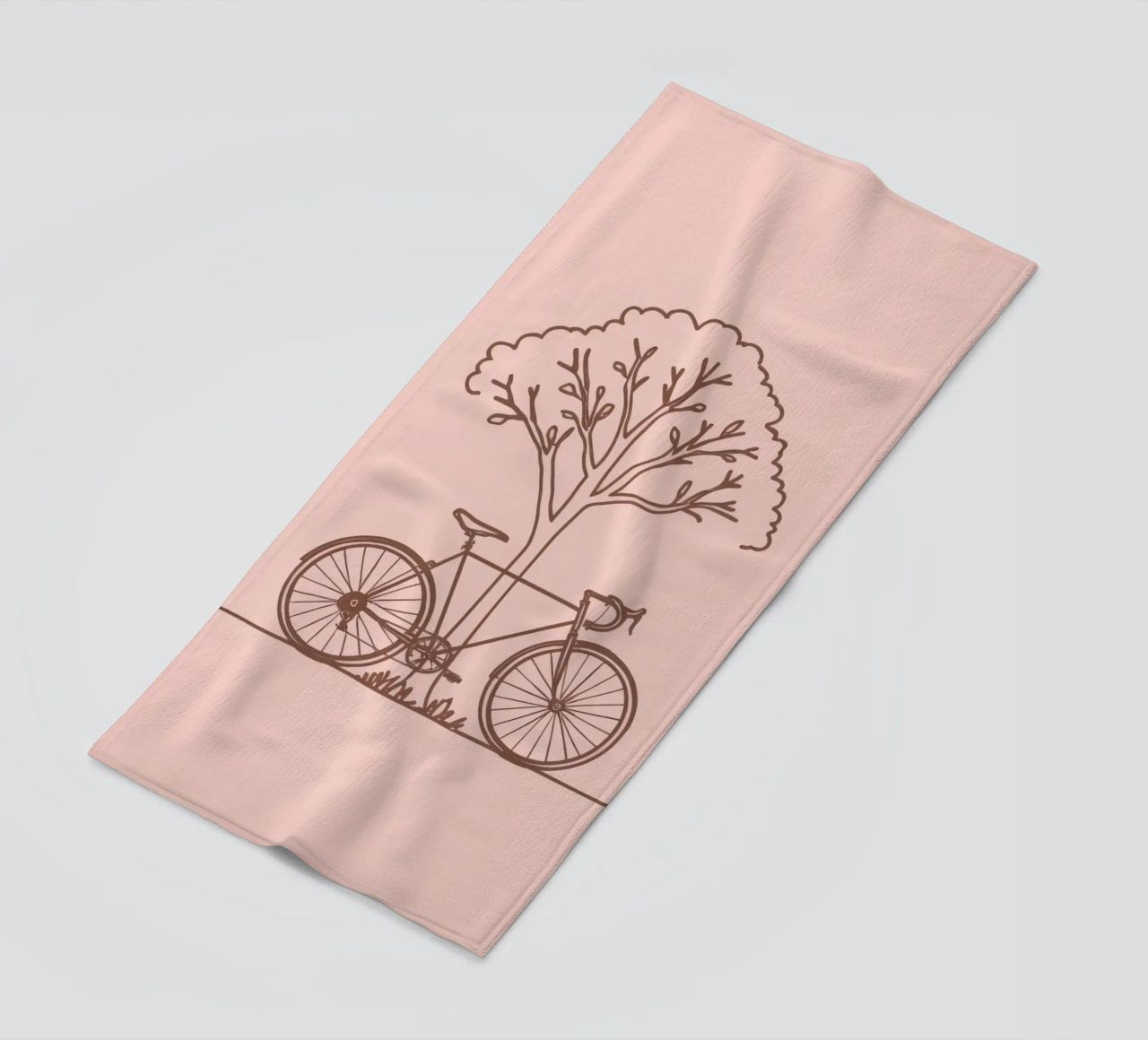 Bicicletta appoggiata ad un albero in un parco dal design semplice telo mare da DesignDoodle
