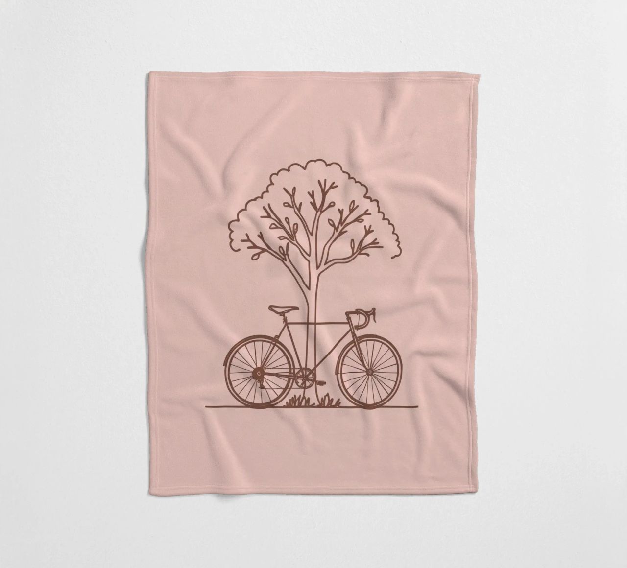 Bicicletta appoggiata ad un albero in un parco dal design semplice coperta in pile da DesignDoodle