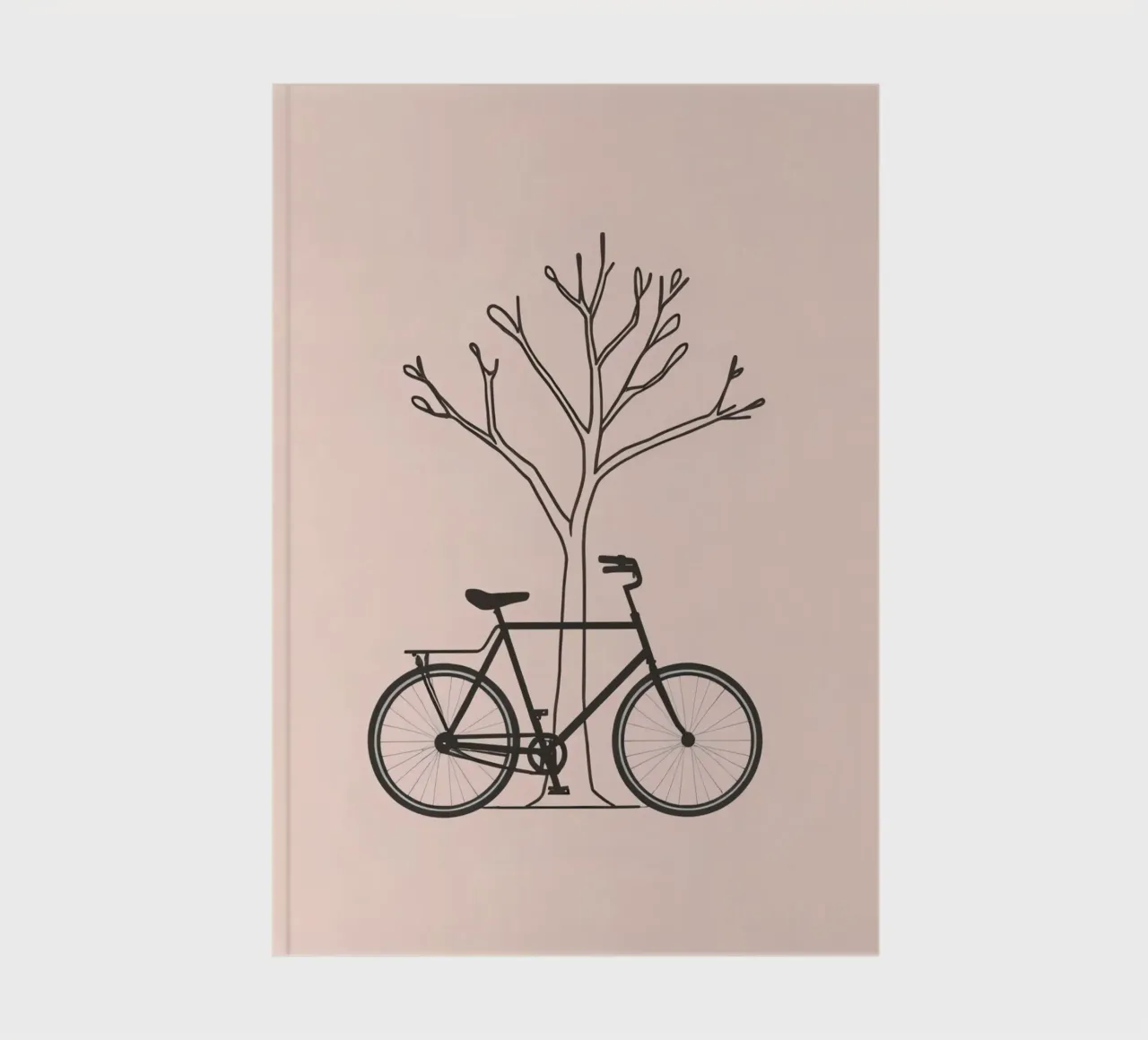 Bicyclette adossée à un arbre dénudé sur un arrière-plan discret carnet de notes de DesignDoodle