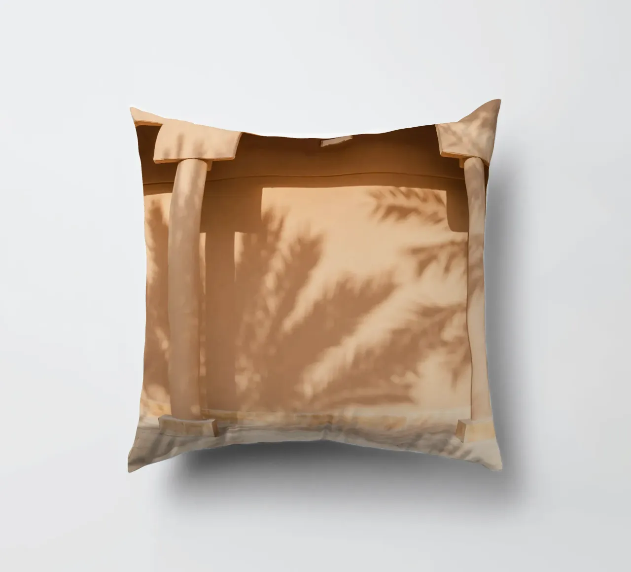 Shadow of a palm tree on the wall cuscino da photolovers