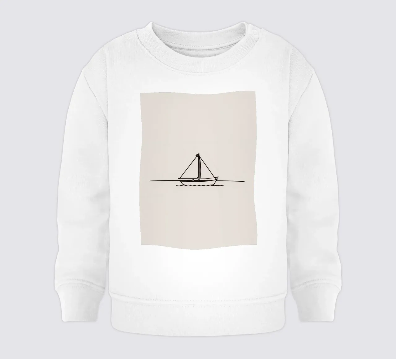 Barca a vela che scivola su acque tranquille sotto un cielo limpido felpa neonato da DesignDoodle