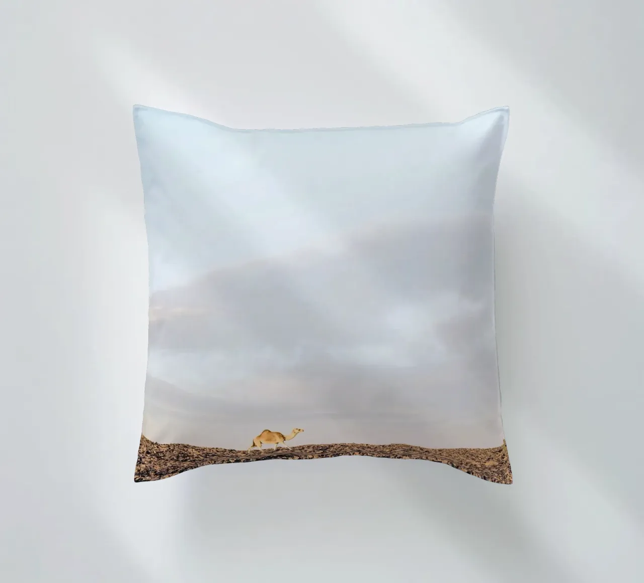 Lonely camel cuscino da photolovers