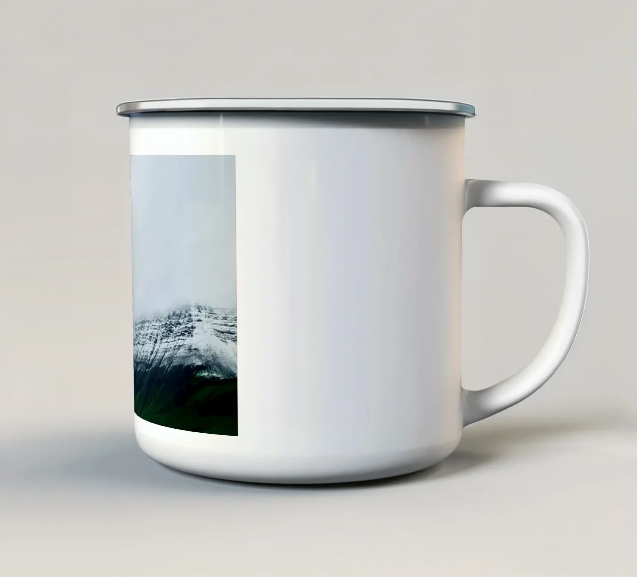 Islanda Montagna di neve tazza in smalto da KISSA STUDIO