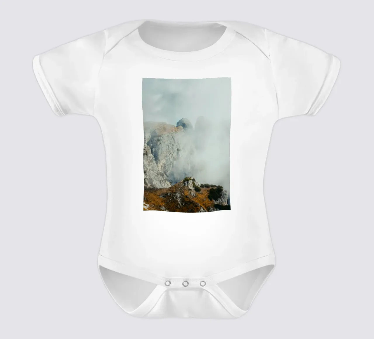 nebbia in montagna body neonato maniche corte da Earthly Visions
