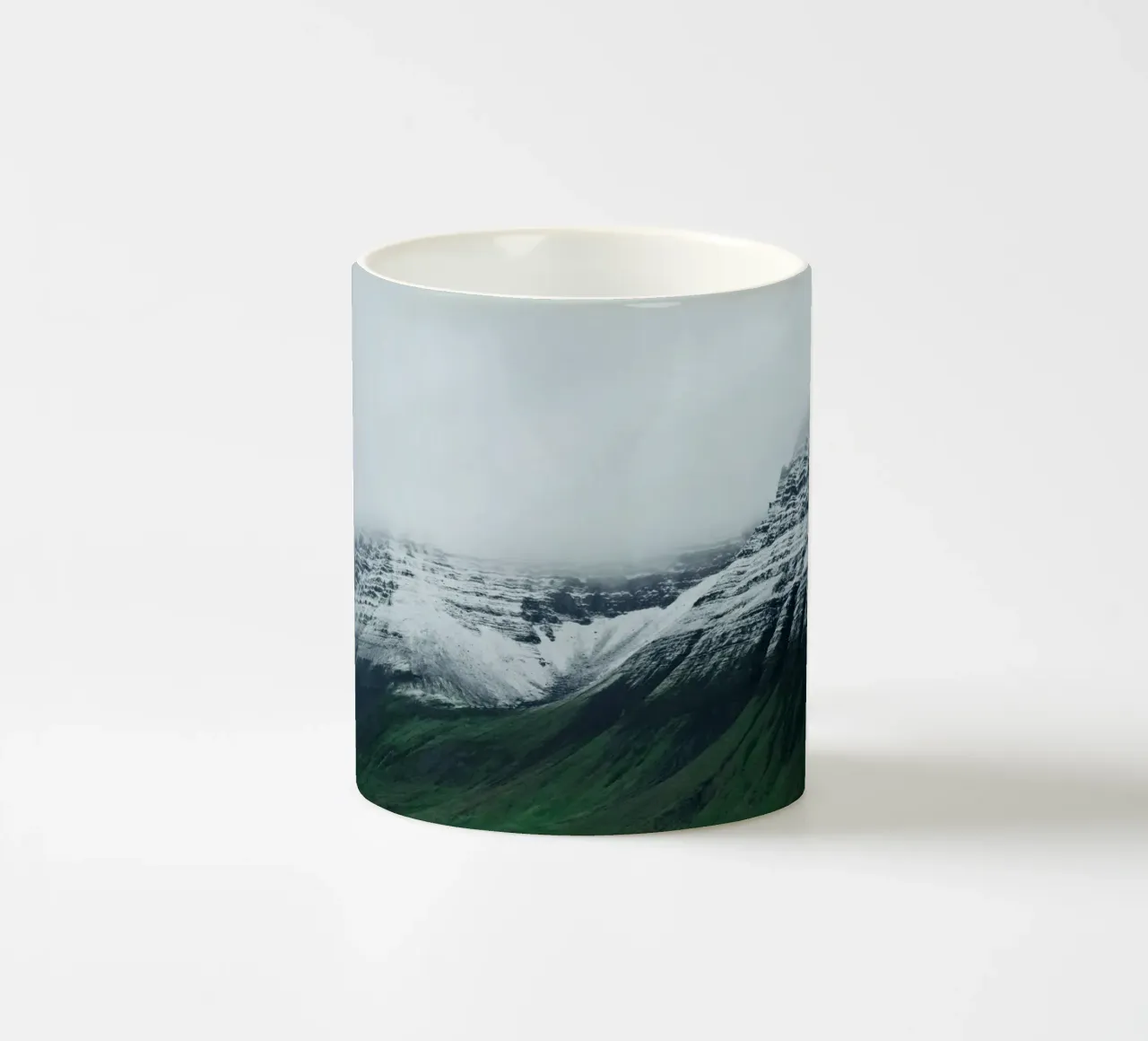 Islanda Montagna di neve tazza in ceramica da KISSA STUDIO