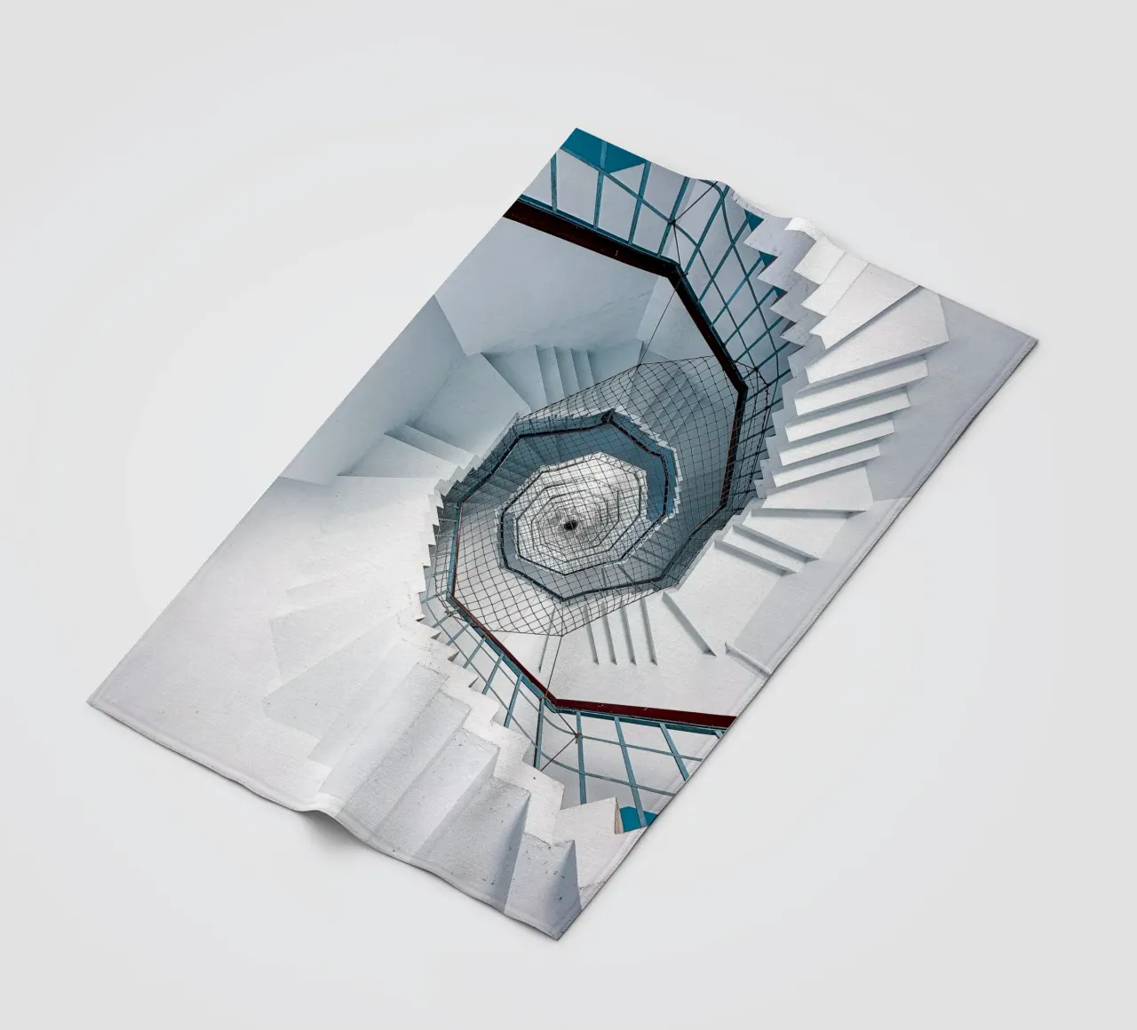 Spiral Steps of Tranquility coperta in pile da Thilo Grøsch