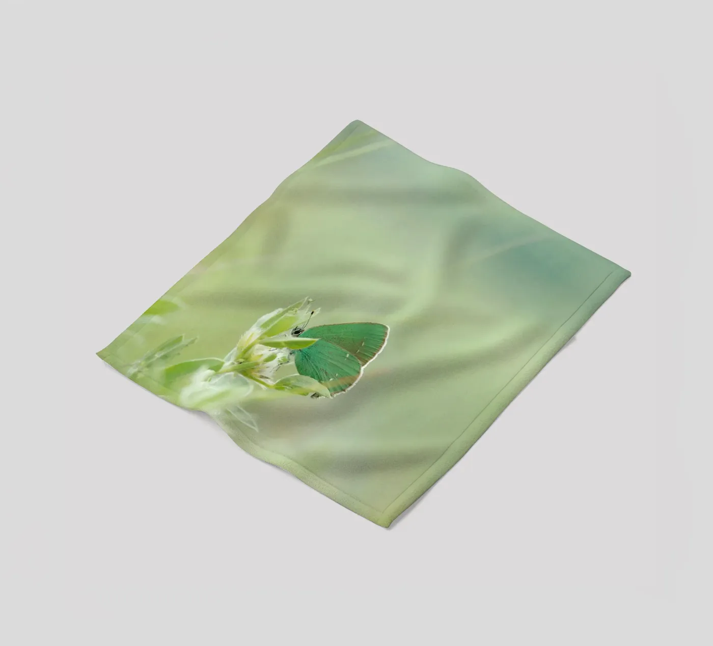 verde farfalla coperta in pile da Earthly Visions