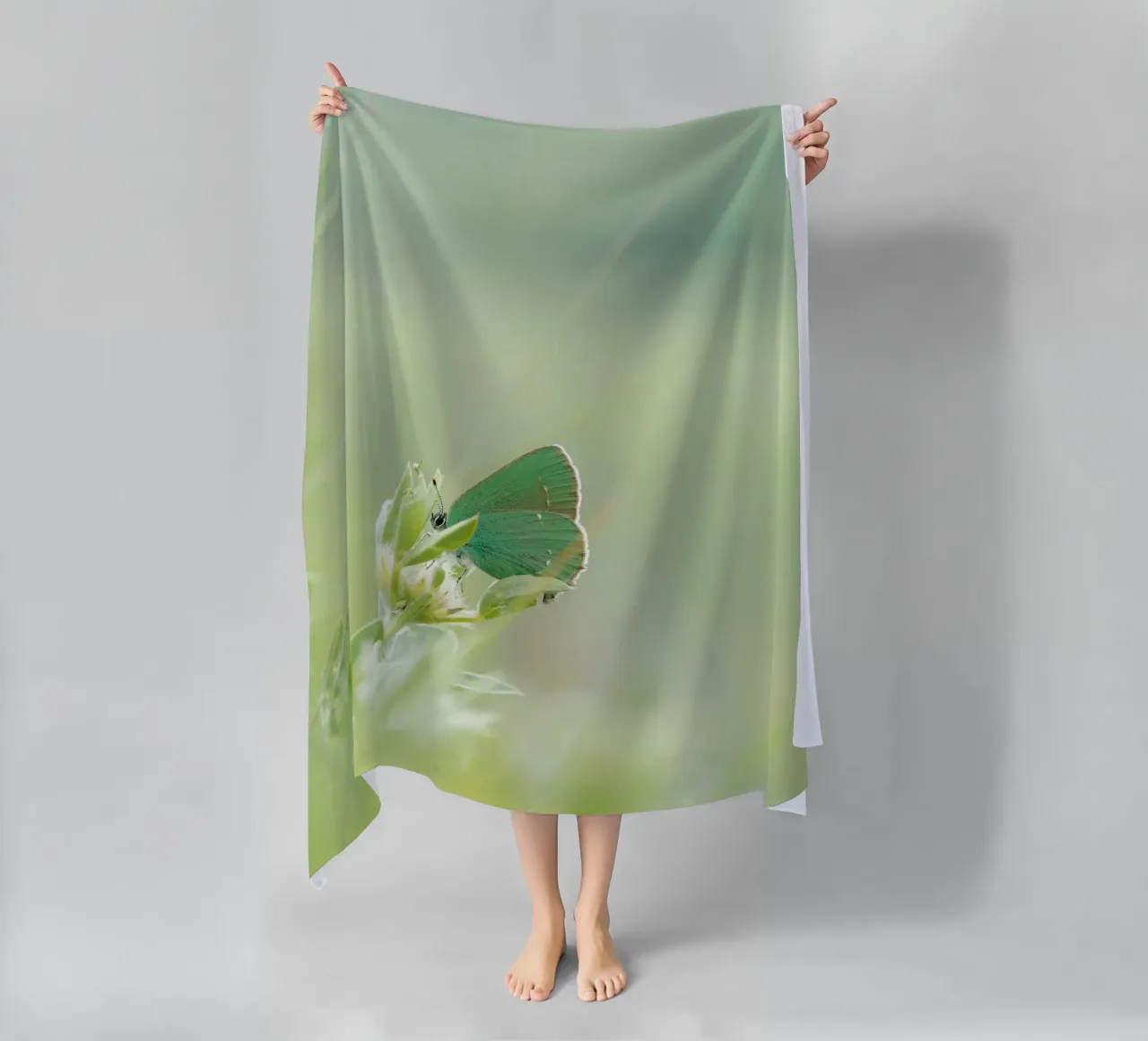 verde farfalla telo mare da Earthly Visions