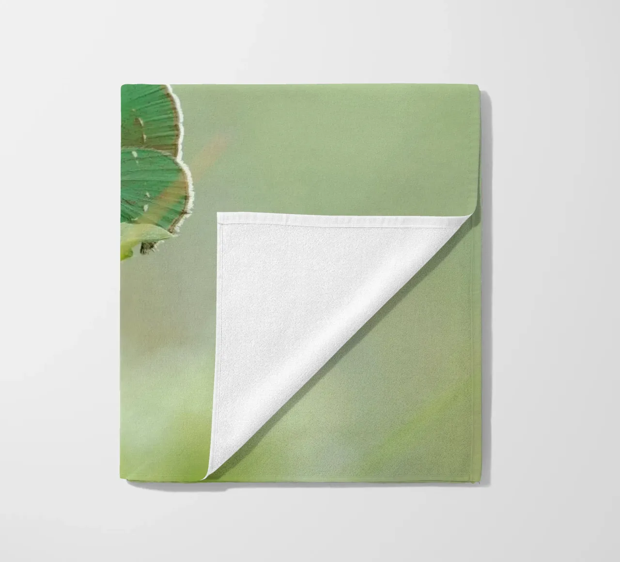 verde farfalla telo mare da Earthly Visions