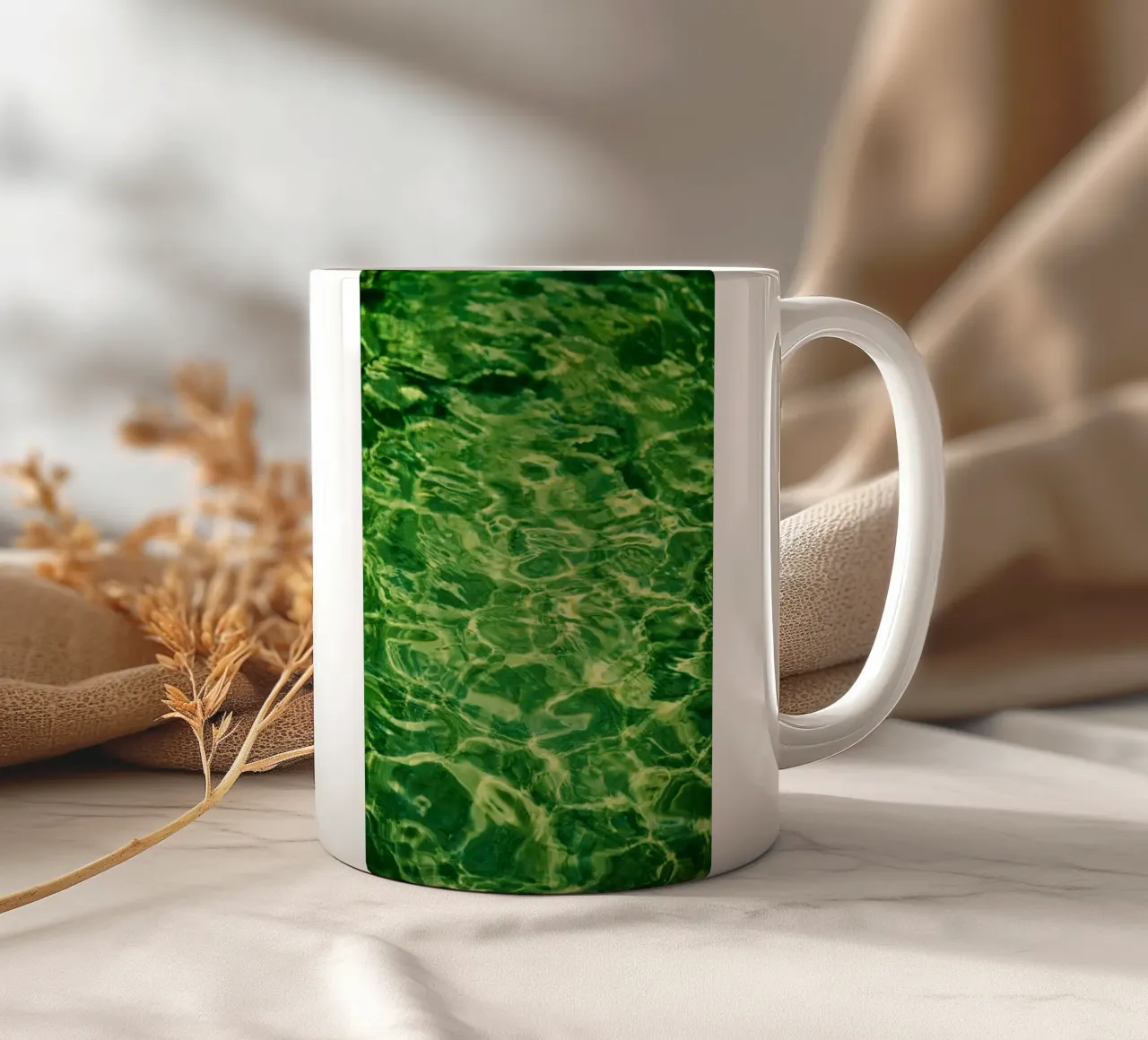 increspature dell'acqua tazza in ceramica da Earthly Visions