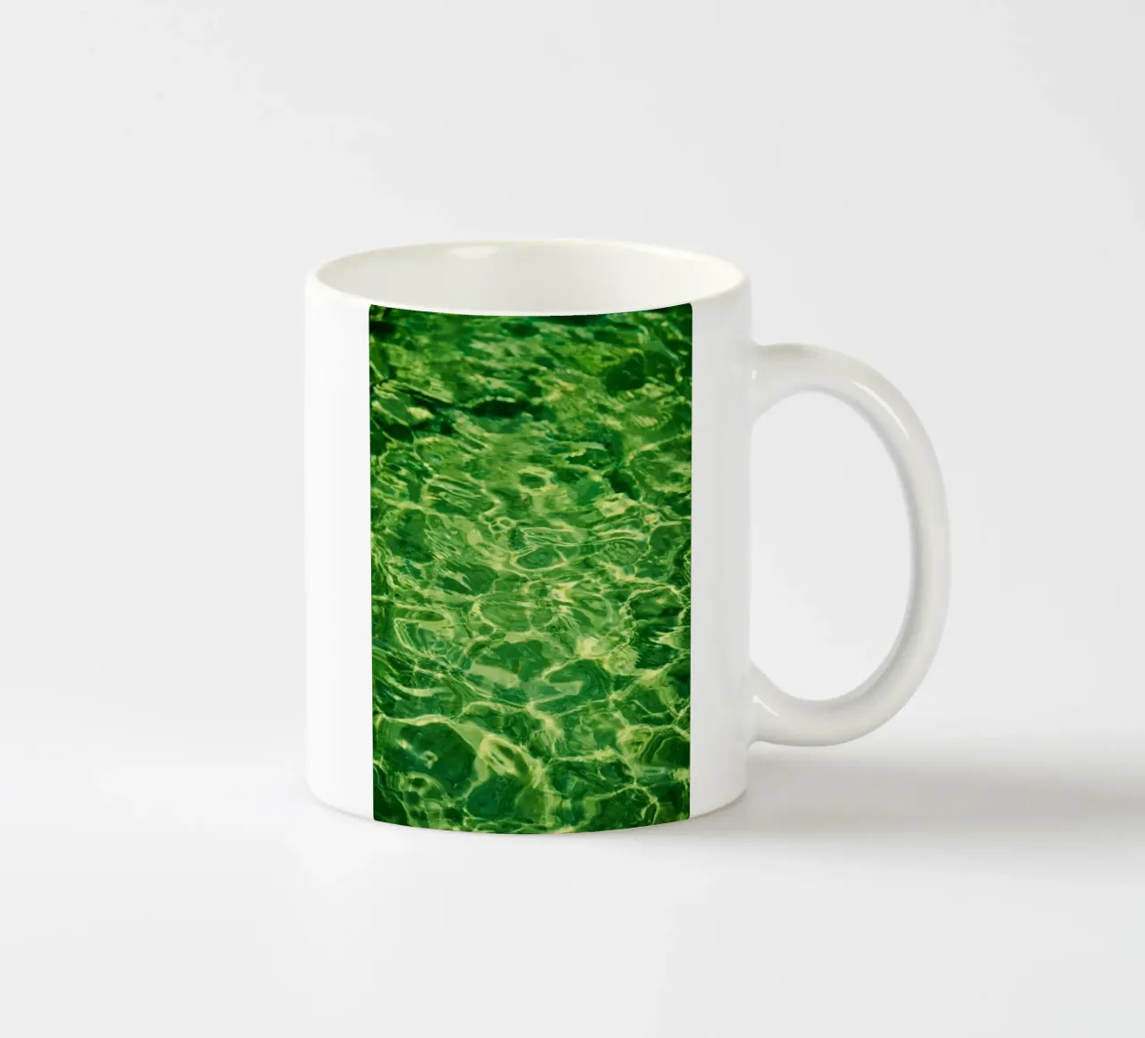 increspature dell'acqua tazza in ceramica da Earthly Visions