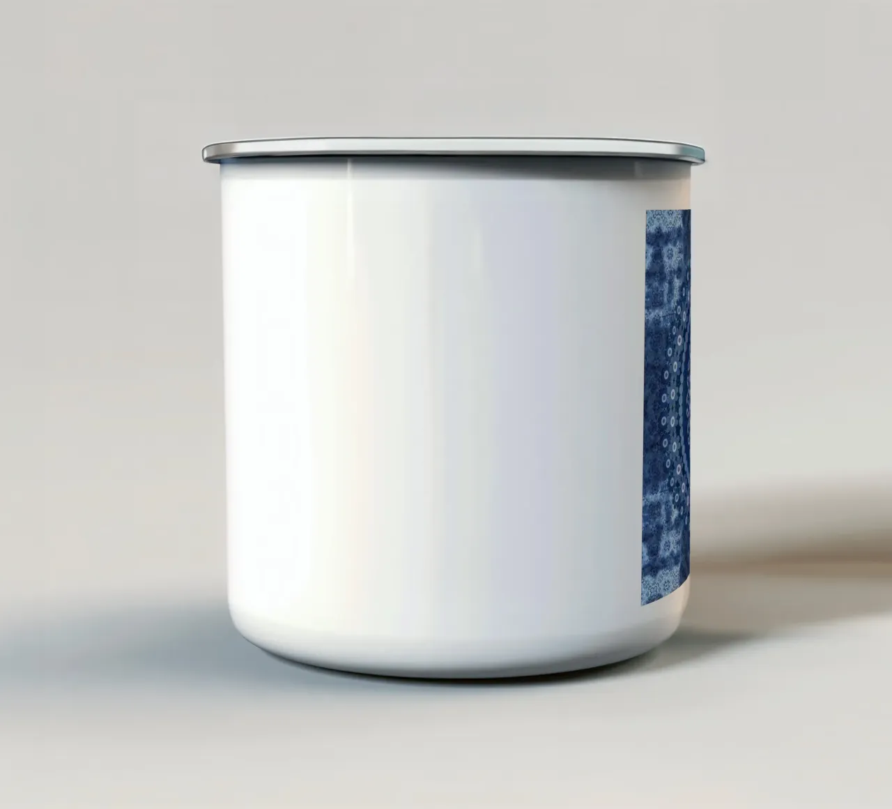 Mandala di margherite blu tazza in smalto da Nina May Design Studio