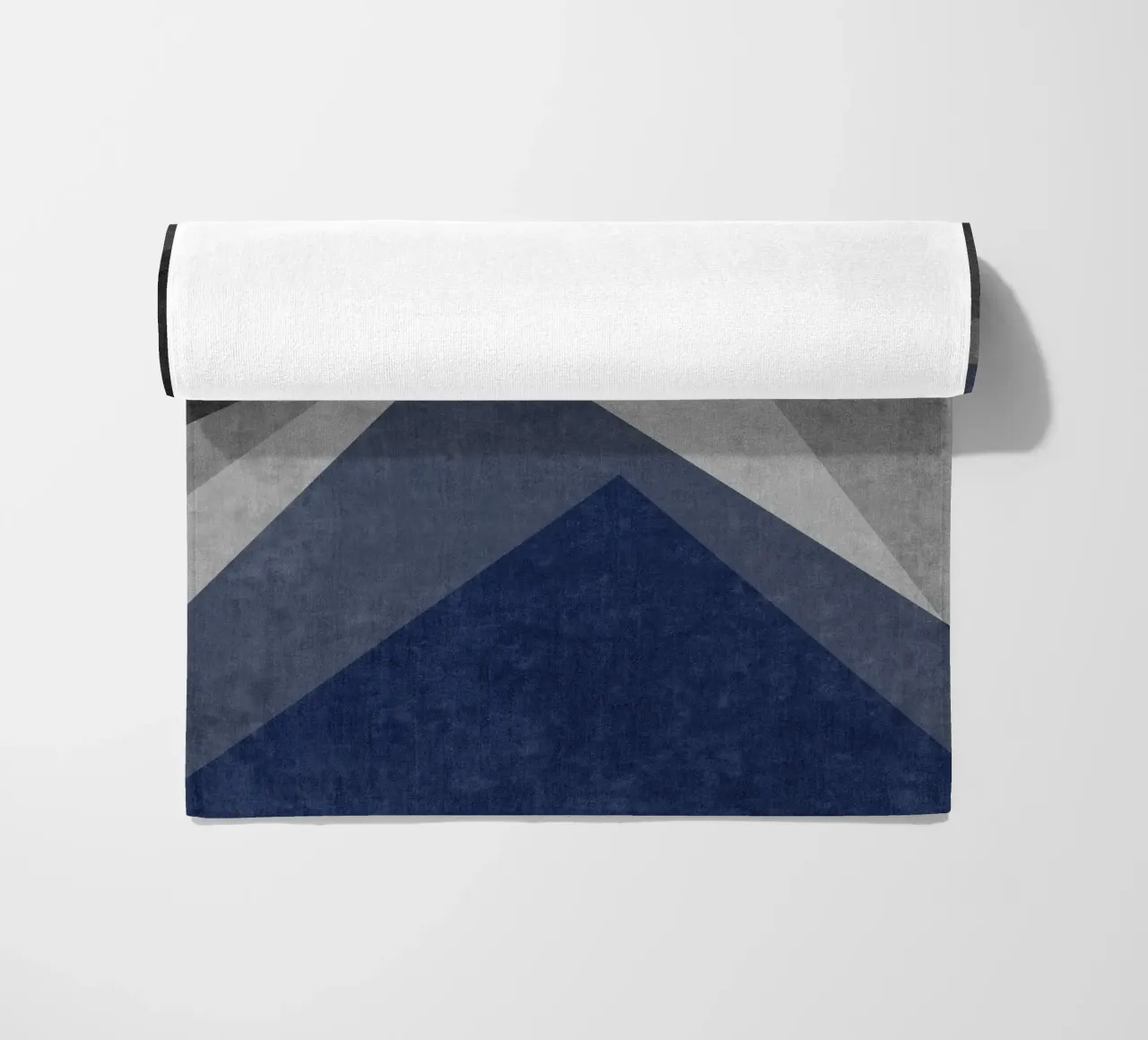 overlapping geometric abstract art telo mare da vintageshop