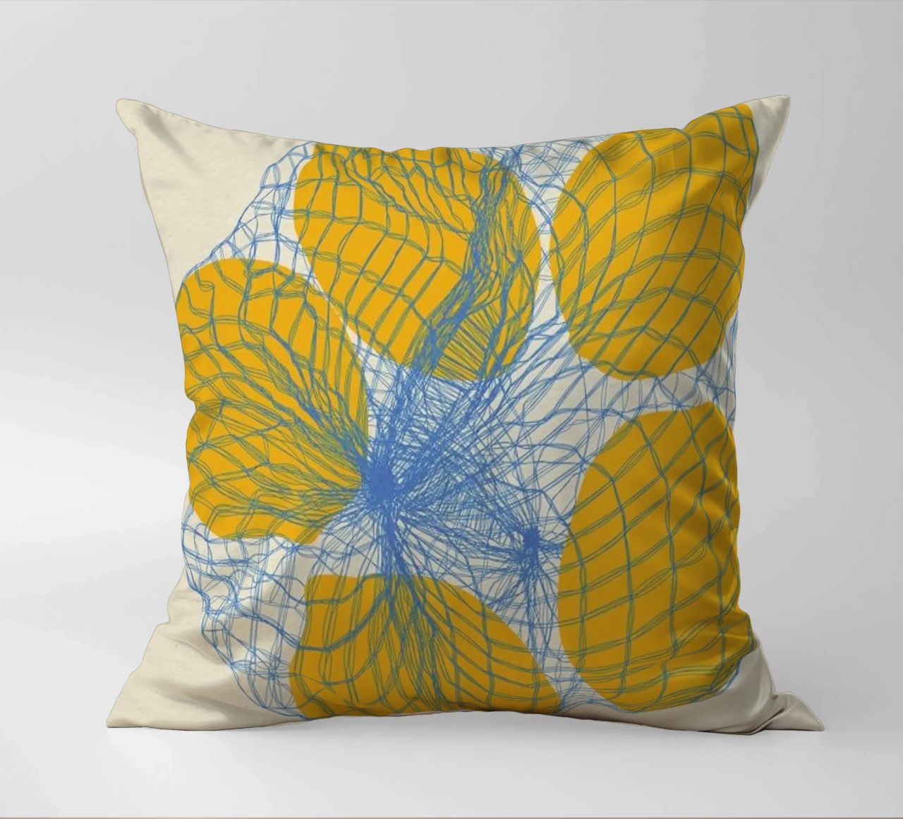 Five Lemons In A Net Bag cuscino da Rosi Feist