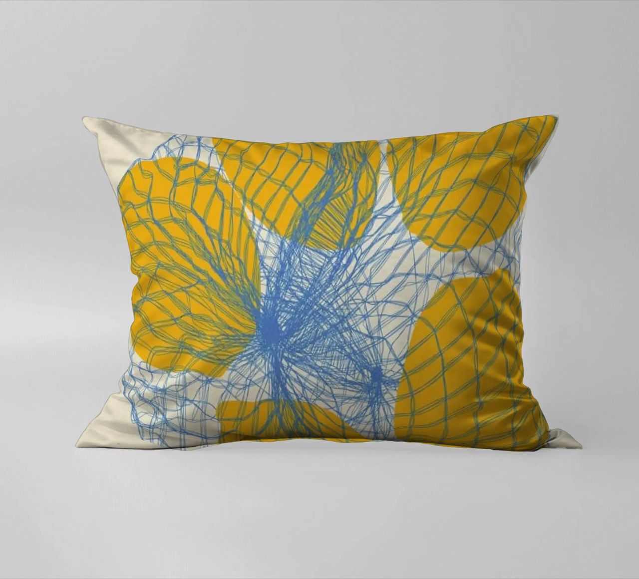 Five Lemons In A Net Bag cuscino da Rosi Feist