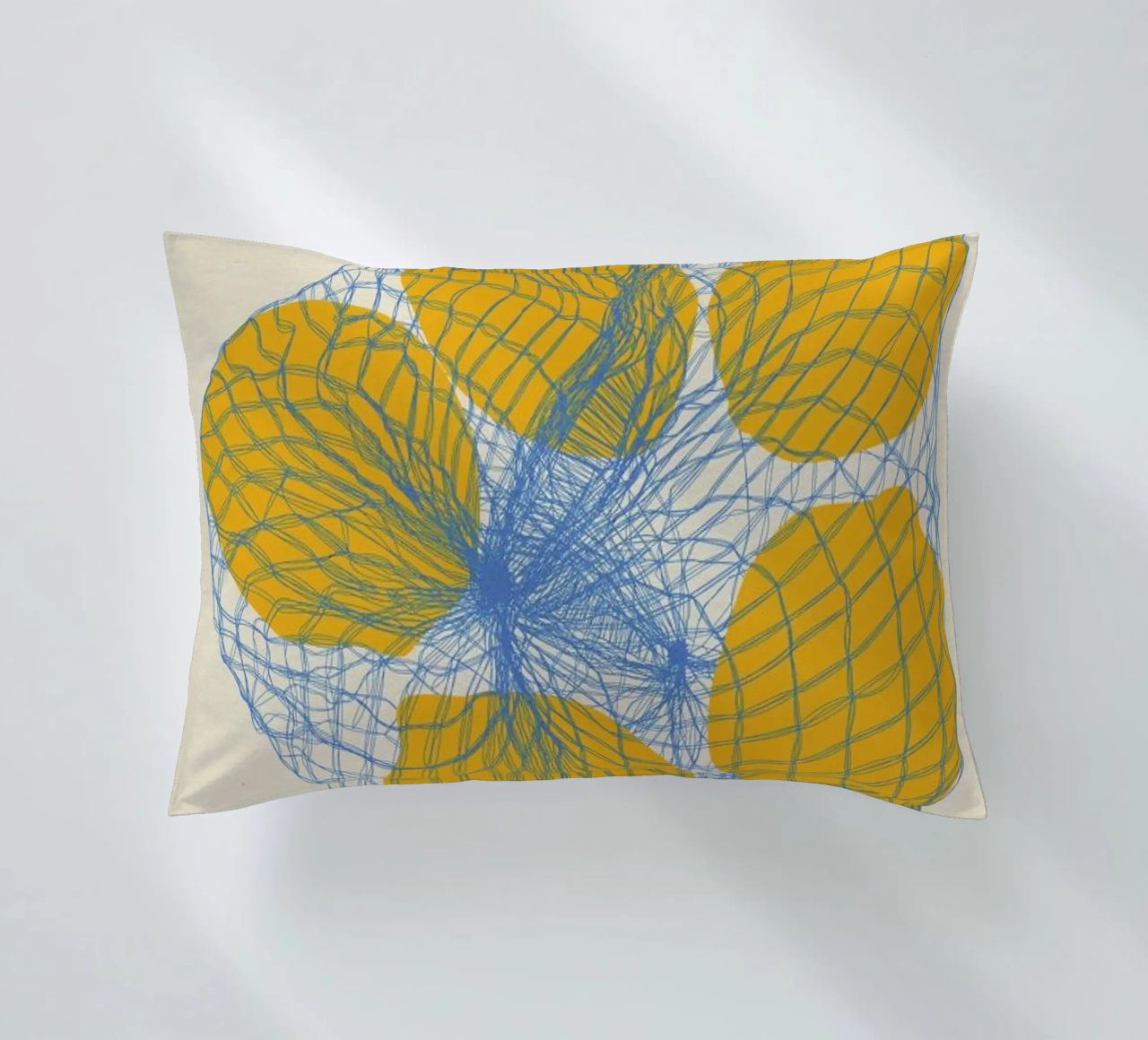Five Lemons In A Net Bag cuscino da Rosi Feist