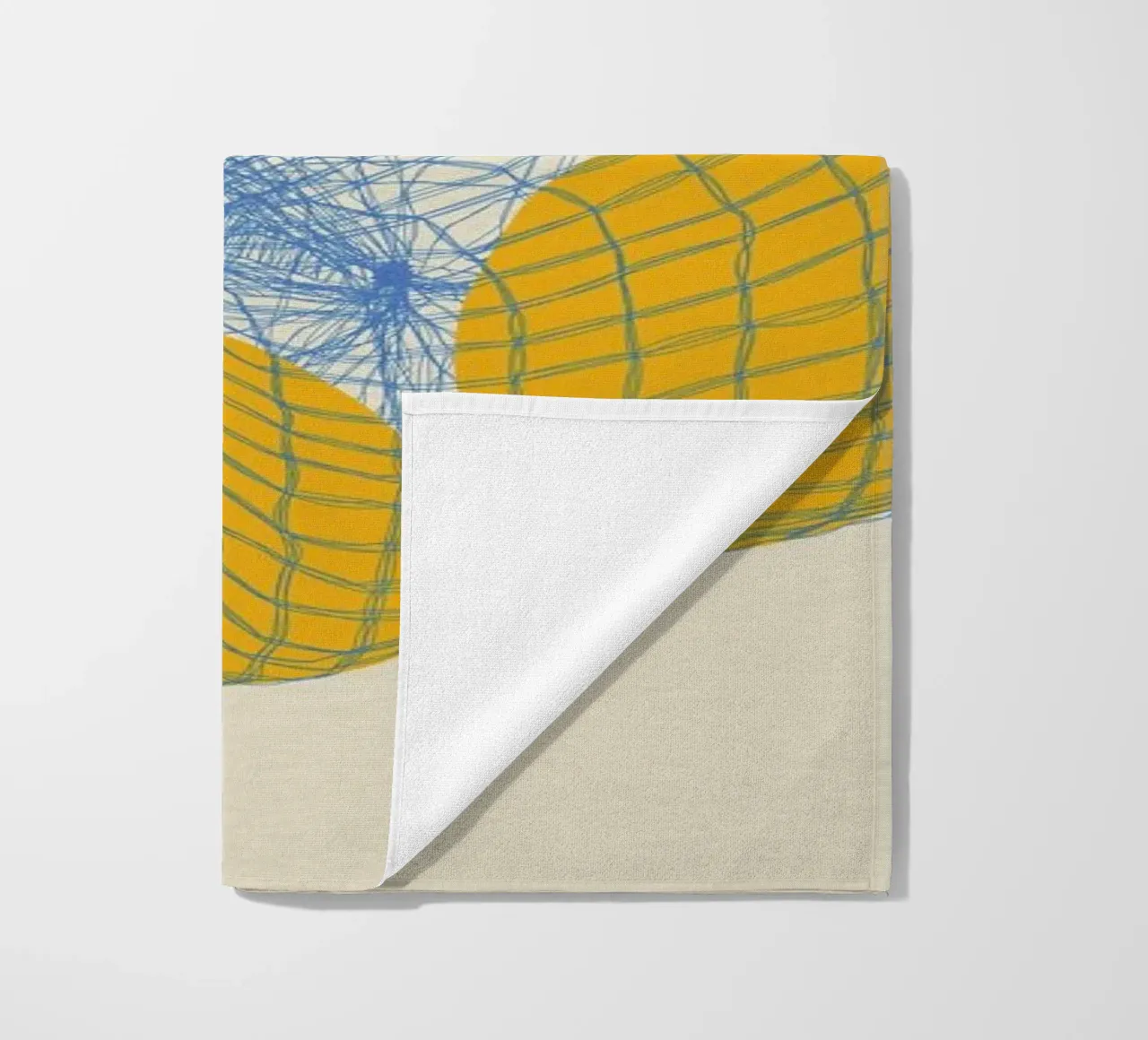 Five Lemons In A Net Bag Strandtuch von Rosi Feist