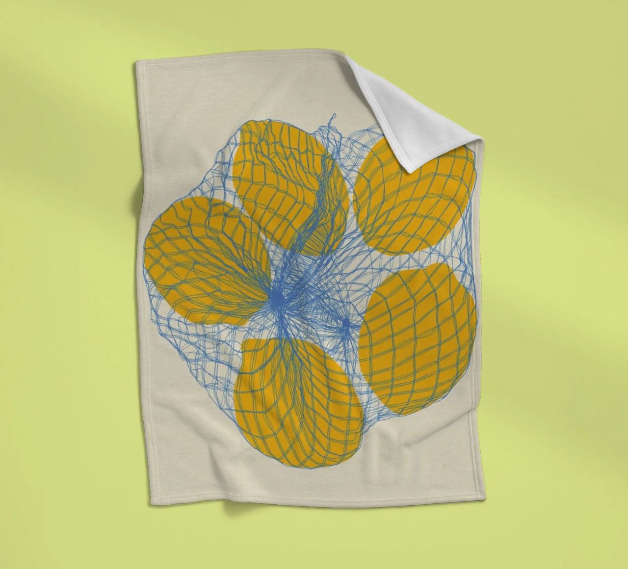 Five Lemons In A Net Bag Fleecedecke von Rosi Feist