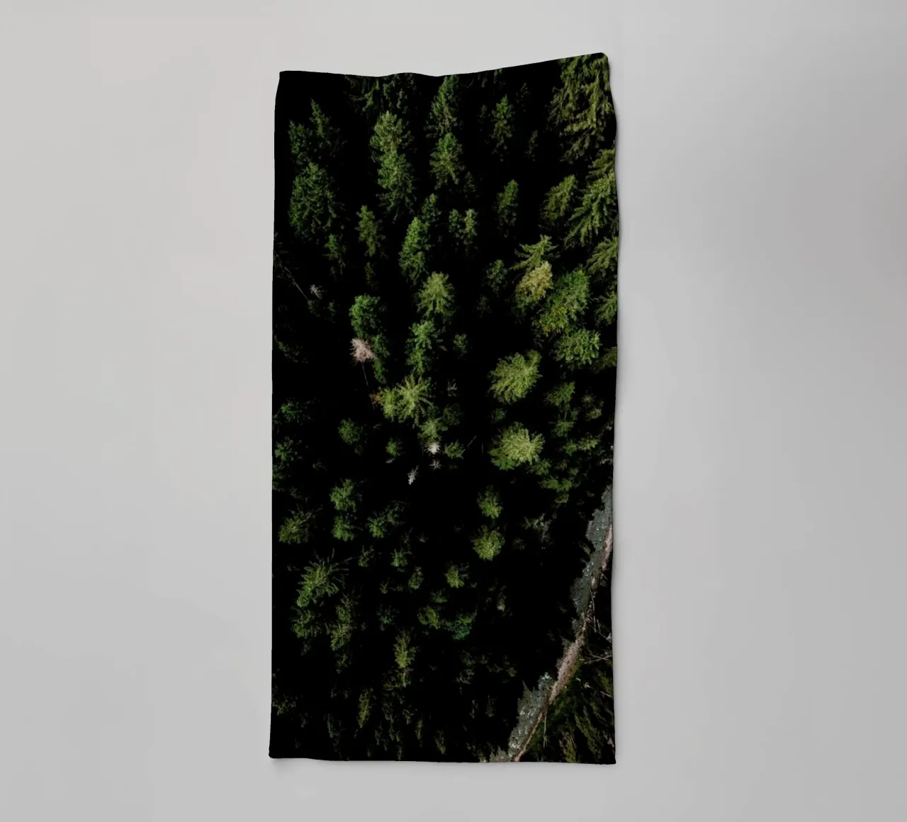 Trees And A Path badhanddoek van Sebastian Hilgetag